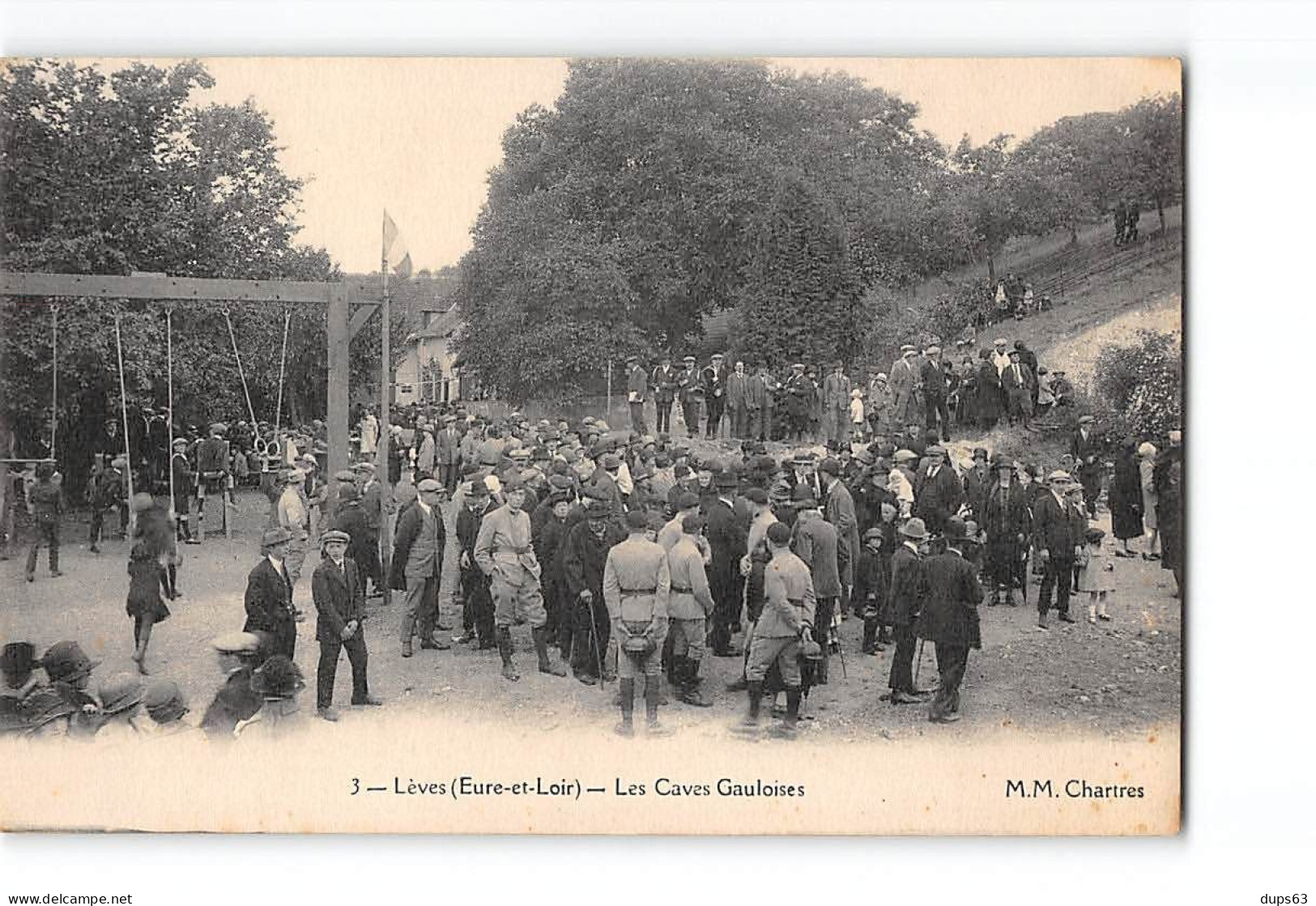 LEVES - Les Caves Gauloises - Très Bon état - Lèves