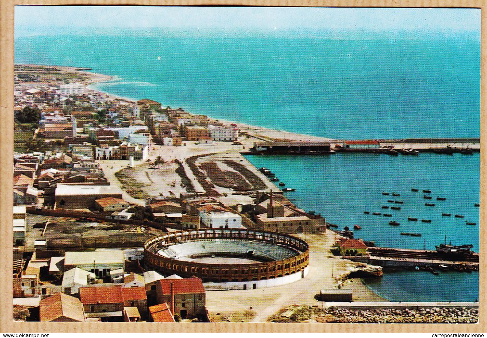 20207 / VINAROZ  Vinaros Vista General Aérea Plaza De Toros Vue D'Avion Air View 1960s Comunidad Valenciana Castellón - Castellón