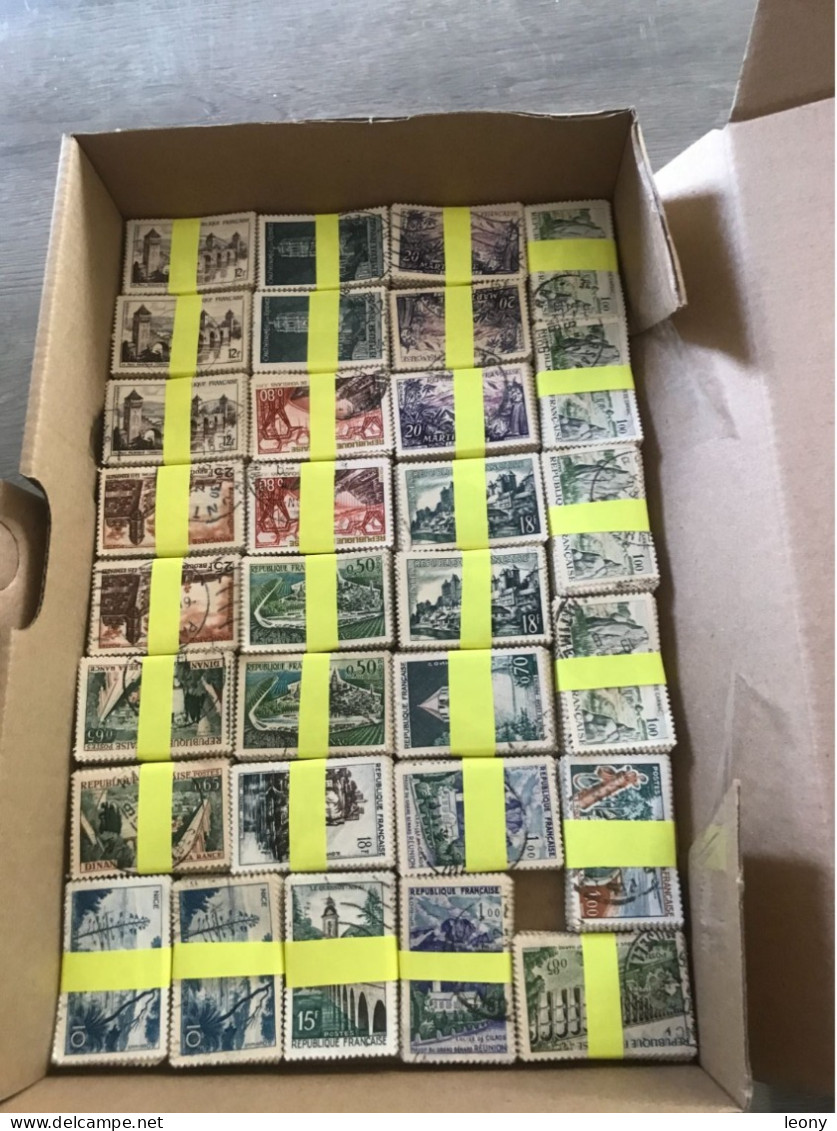 154  BOTTES  De  50   TIMBRES  De FRANCE   -   GRAND FORMAT  - OBLITERES - - Alla Rinfusa (min 1000 Francobolli)