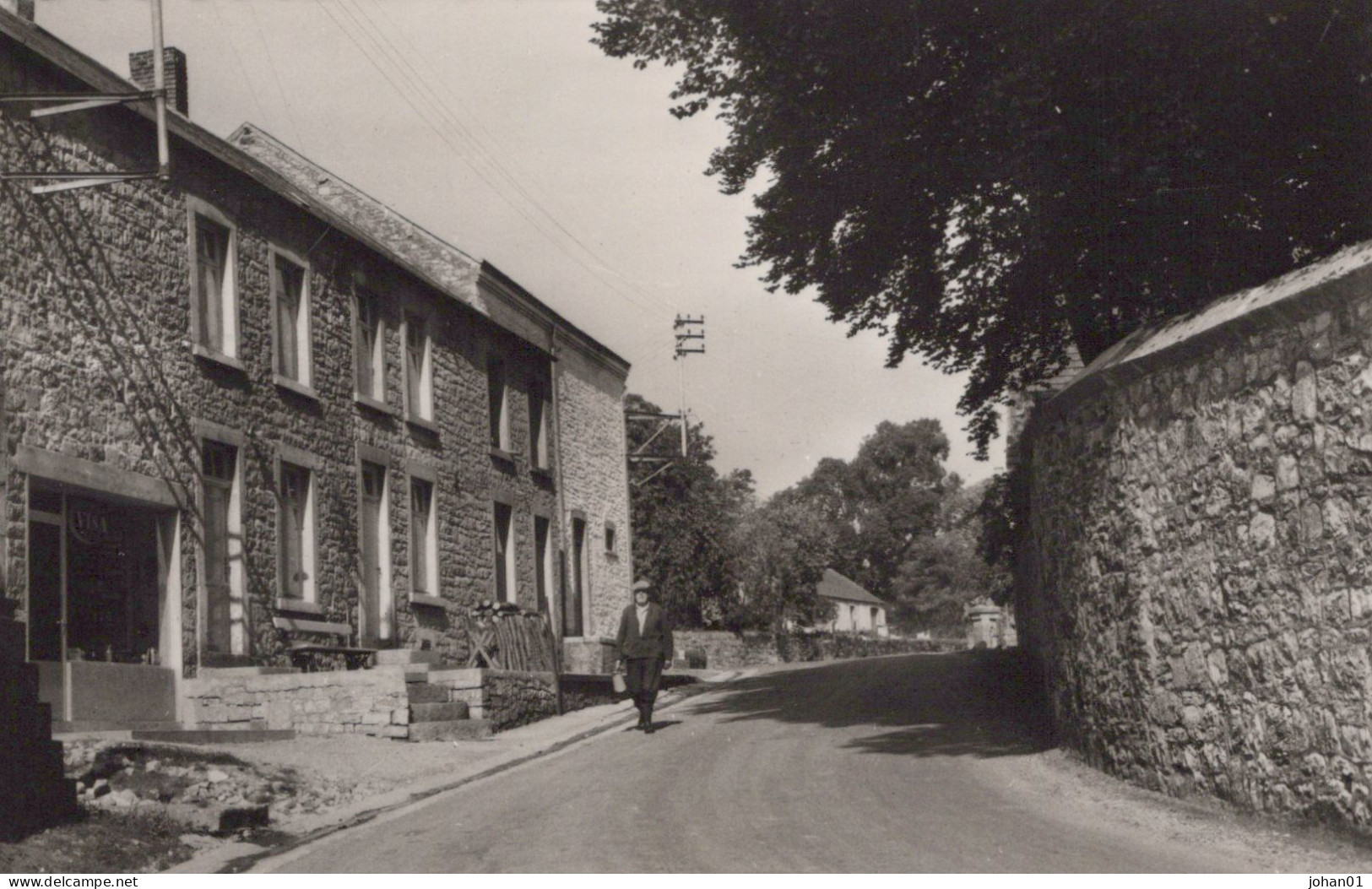 SURICE - 1962 - Rue De L'eglise - Philippeville