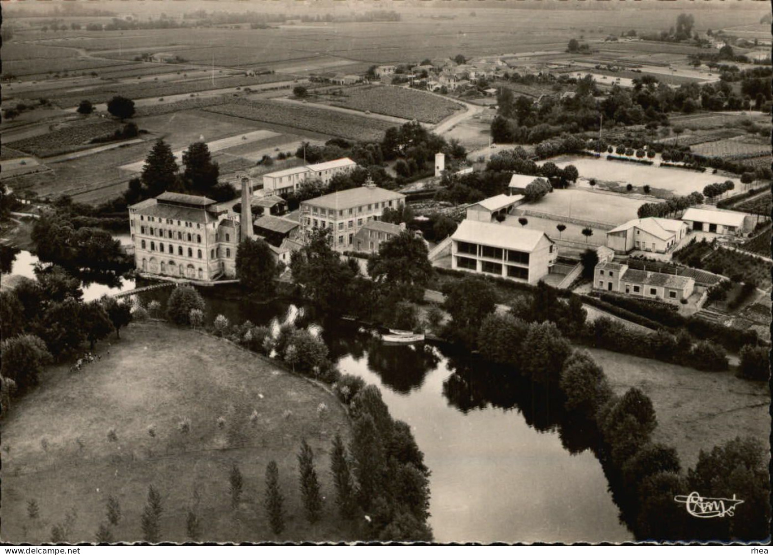 44 - GORGES - VUE AERIENNE - CENTRE SCOLAIRE ANGREVIERE - ECOLE - Gorges