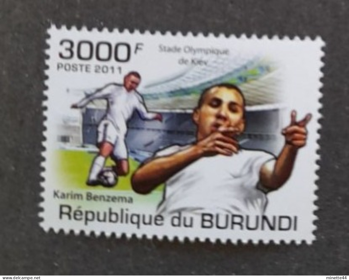 BURUNDI 2011 REAL MADRID BENZEMA  MNH**   FOOTBALL FUSSBALL SOCCER  CALCIO VOETBAL FUTBOL FUTEBOL FOOT - Neufs