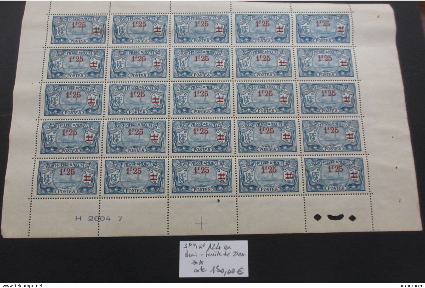 St PIERRE & MIQUELON N°124 EN BLOC DE 25 COIN DE FEUILLE NEUF**  TB COTE 150 EUROS VOIR SCANS - Unused Stamps