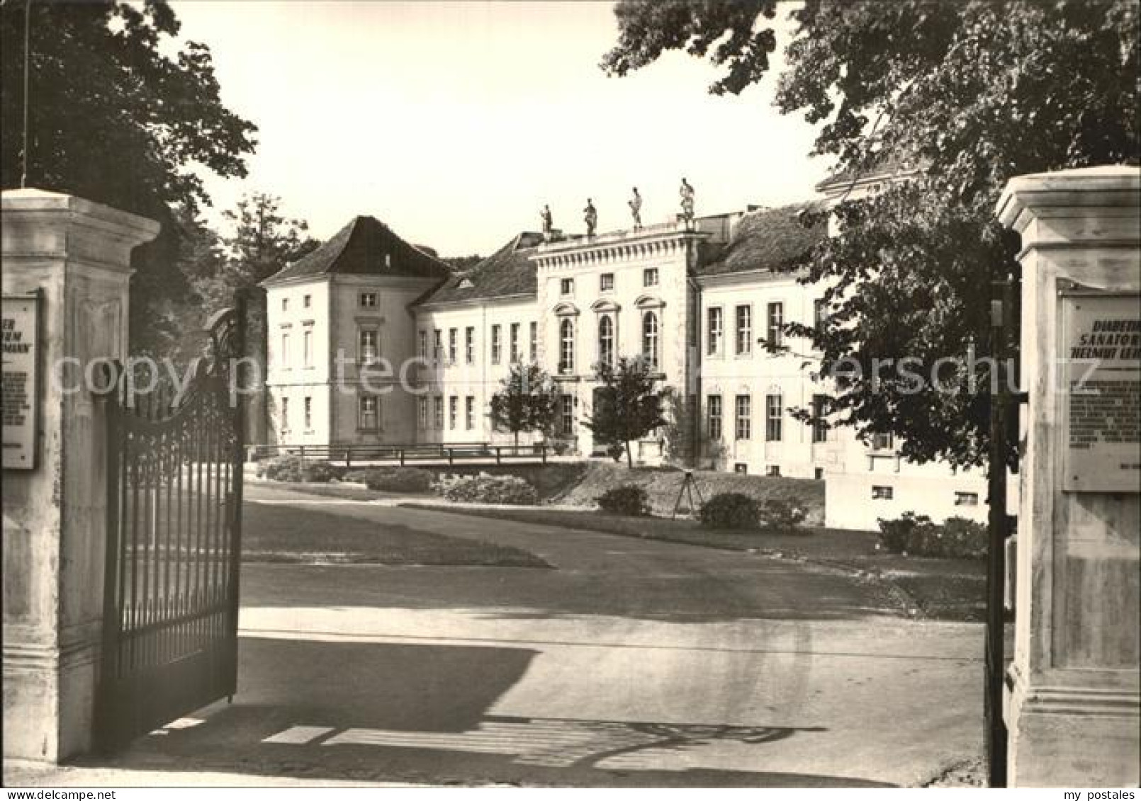 72539348 Rheinsberg Schlosseingang  Rheinsberg - Zechlinerhütte