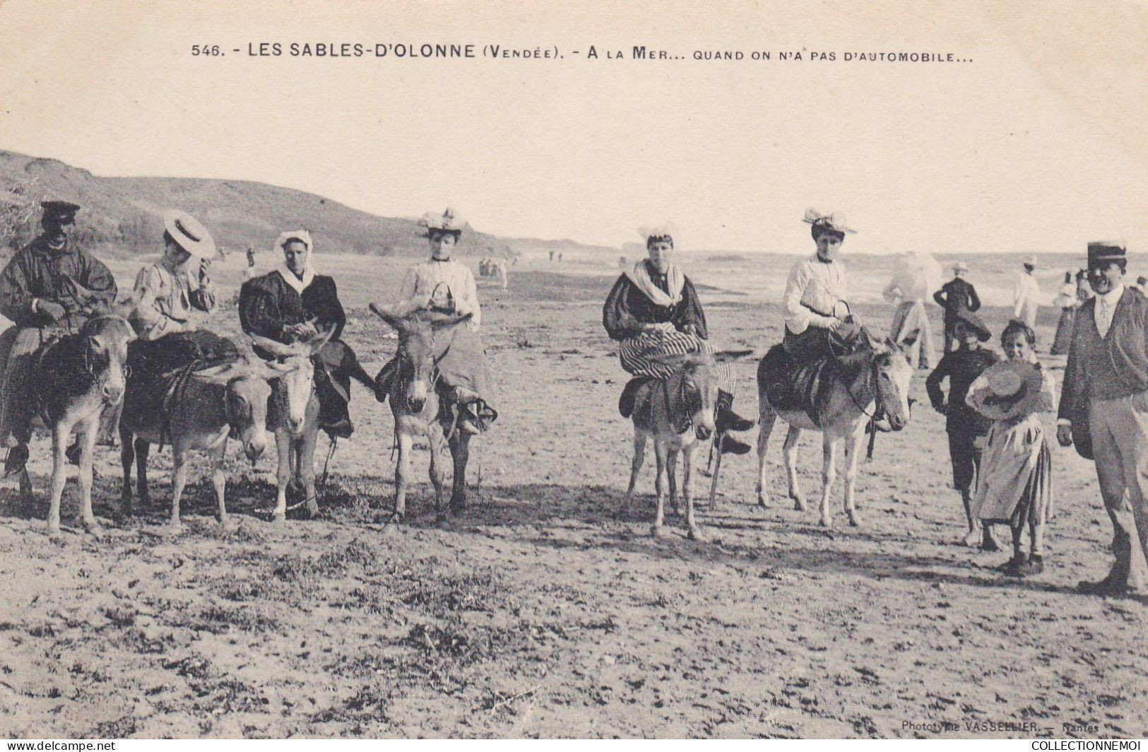 LOT DE CARTES DE VENDEE ,,,,,,, voir et etudier ,,sur LA ROCHE-sur-YON  et LES SABLES D'OLONNE