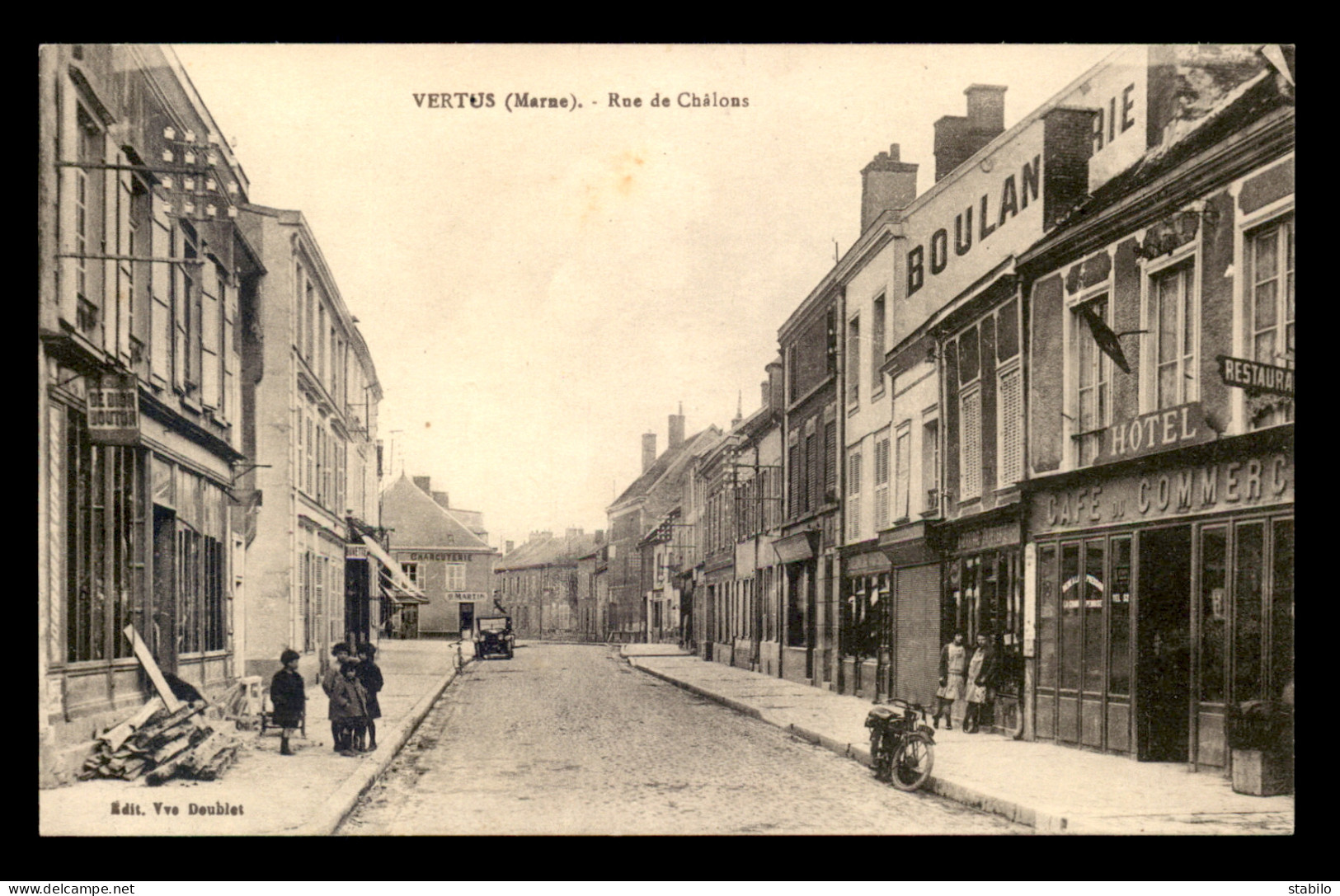 51 - VERTUS - RUE DE CHALONS - Vertus