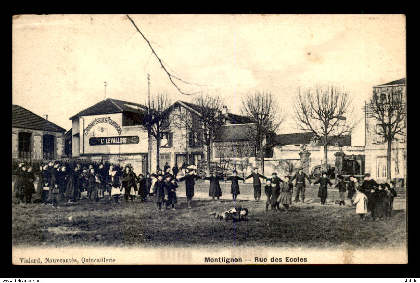 95 - MONTLIGNON - JEUX D'ENFANTS  RUE DES ECOLES - ETS L. LEVALLOIS, GRAINS ET FOURRAGES - Montlignon