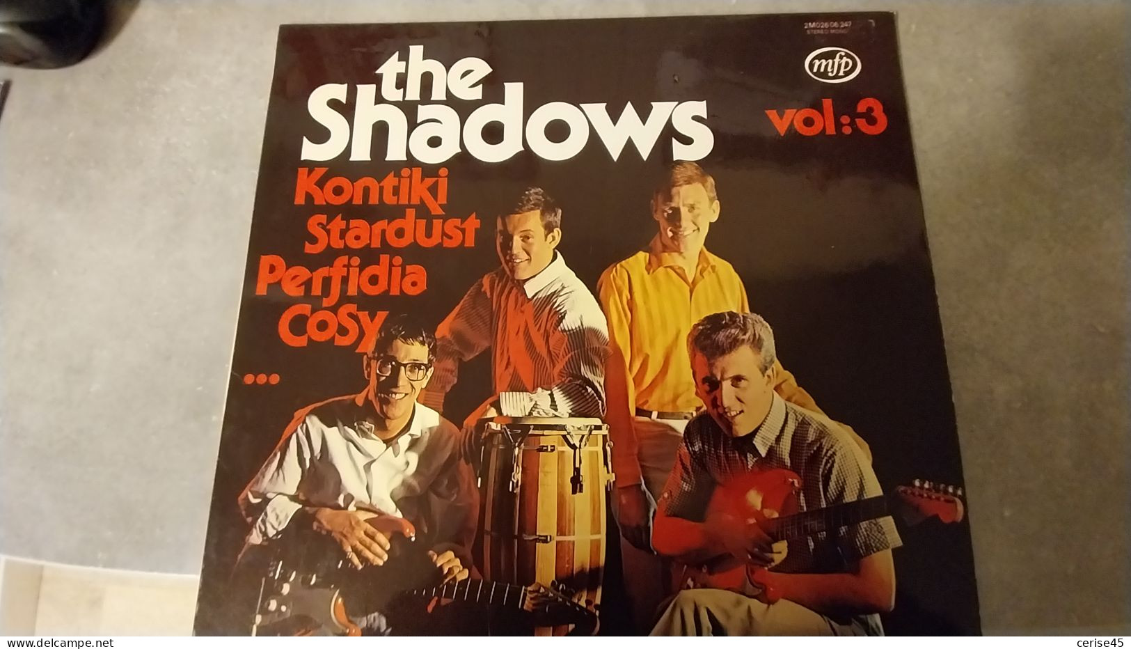 33 TOURS THE SHADOWS VOL 3  1978 - Other - English Music