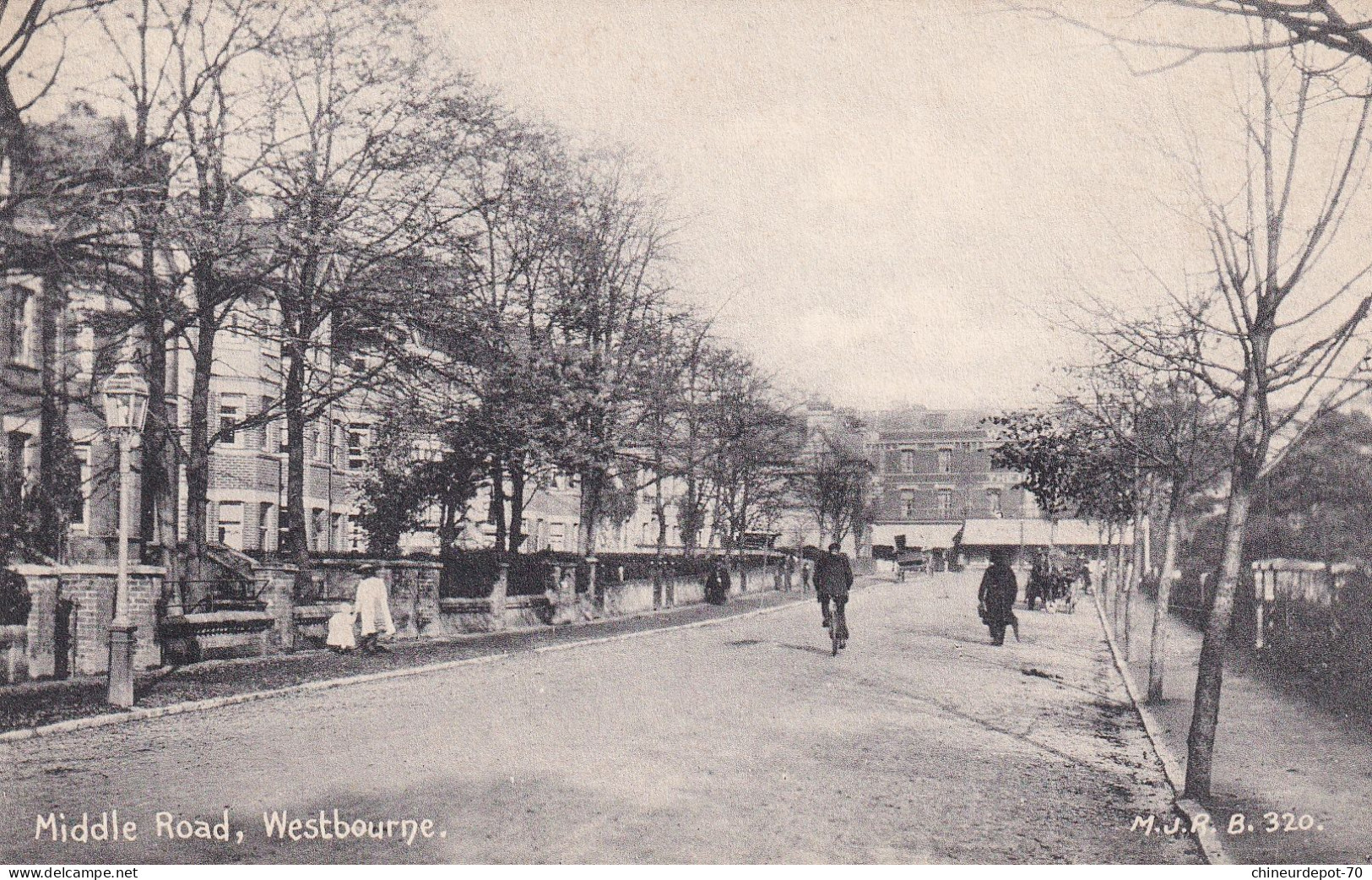 Middle Road Westbourne  M.J.R. B. 320 - Bournemouth (vanaf 1972)