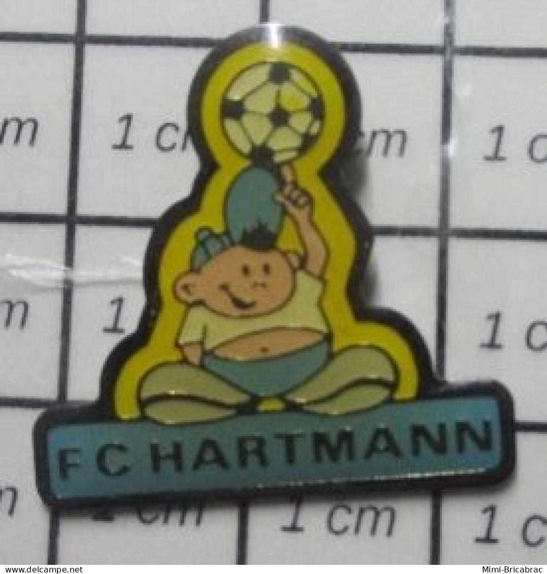 718B Pin's Pins / Beau Et Rare / SPORTS / CLUB FOOTBALL FC CHARTMANN - Football