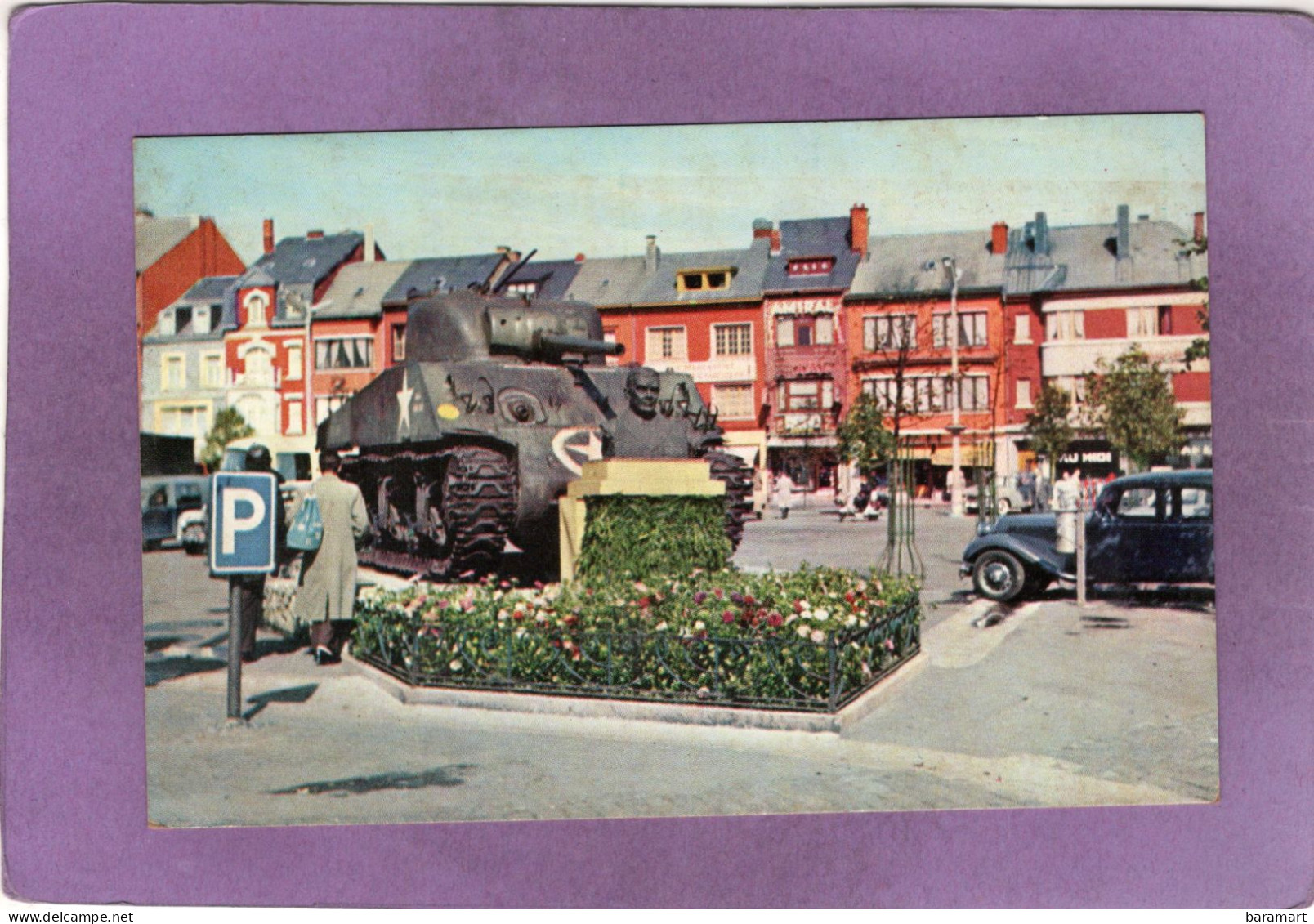 BASTOGNE Place Mac Aucliffe  Plaats  BASTENAKEN  Tank Sherman  Char Automobile Citroën Traction - Bastogne