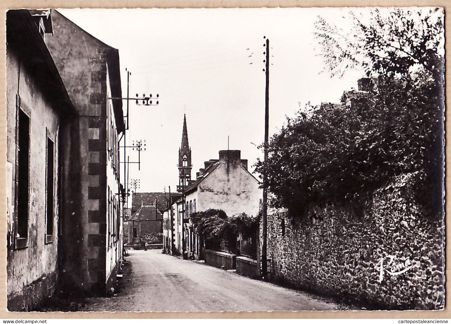 11138 / PLOMODIERN 29-Finistere Breitz Presqu Ile De CROZON Entrée Du BOURG 1950s Photo Veritable REMA 417 - Plomodiern