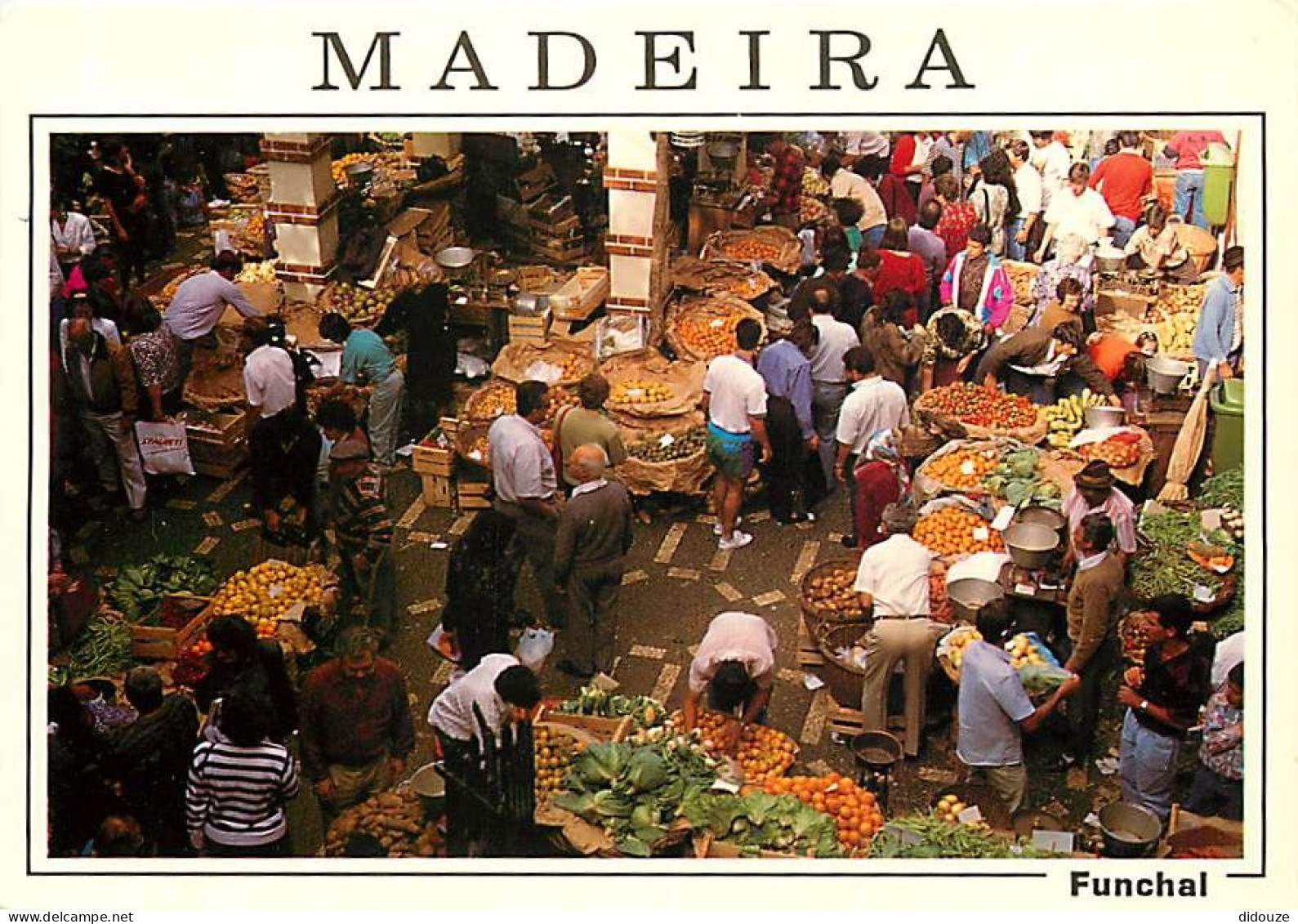 Marchés - Portugal - Funchal ( Madeira ) - Um Aspecto Do Mercado - Un Aspect Du Marché - Fruits Et Légumes - Vue Aérienn - Mercati