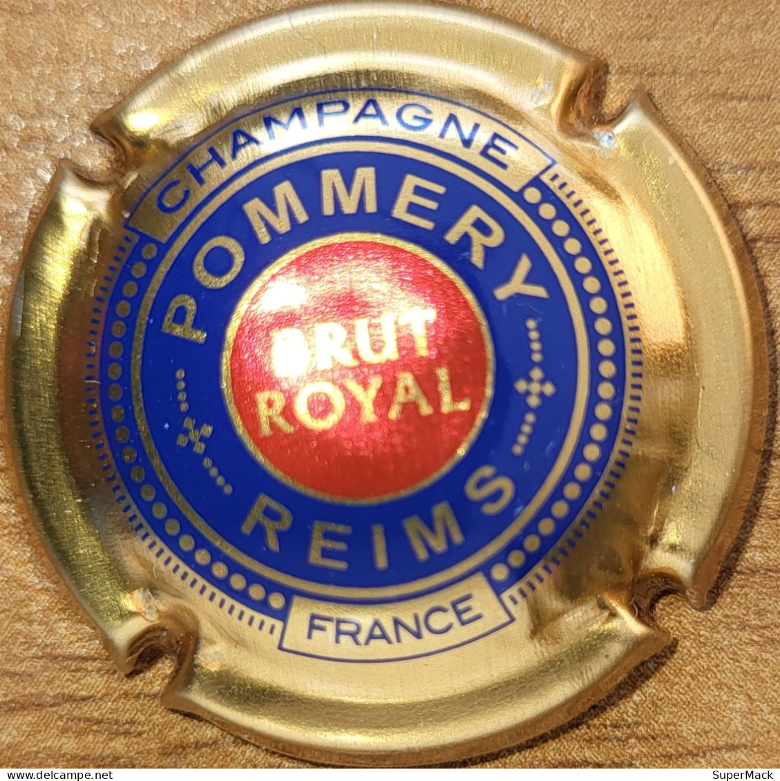 Capsule Champagne POMMERY Série Cuvée, Lettres Or, France, Rouge/bleu/or Nr 117h - Pomméry