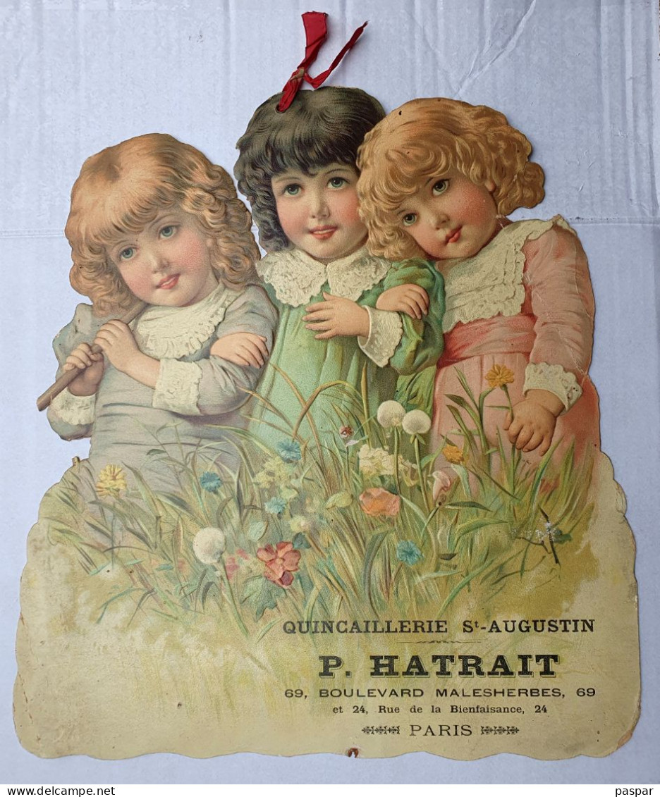 Très Grand Découpis à Suspendre Enfants Original Circa 1900 - Carton Gaufré 36x33cm - Quincaillerie St Augustin Hatrait - Enfants