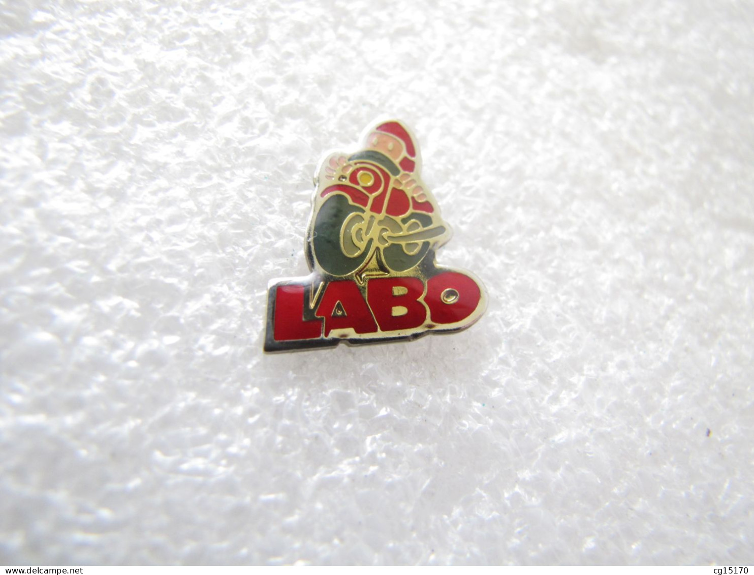 PIN'S    LABO  LUBRIFIANTS - Fuels