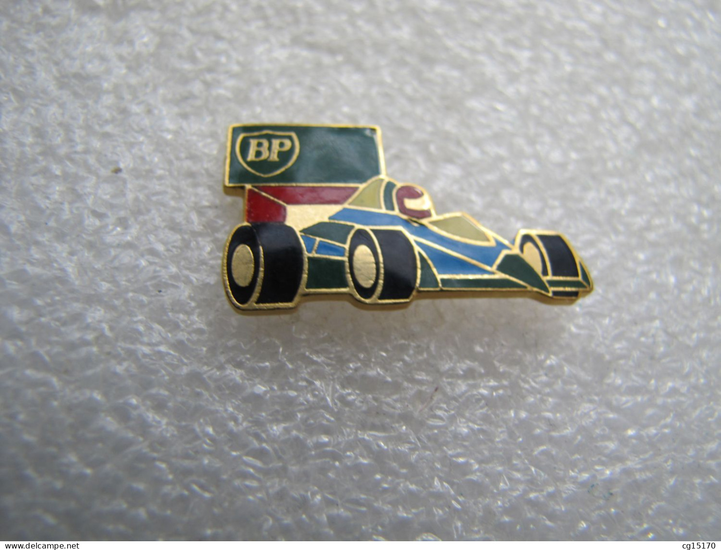 PIN'S    BP   FORMULE 1  LARROUSSE    CARBURANTS  LUBRIFIANTS  Email Grand Feu  MOURGEON - Kraftstoffe