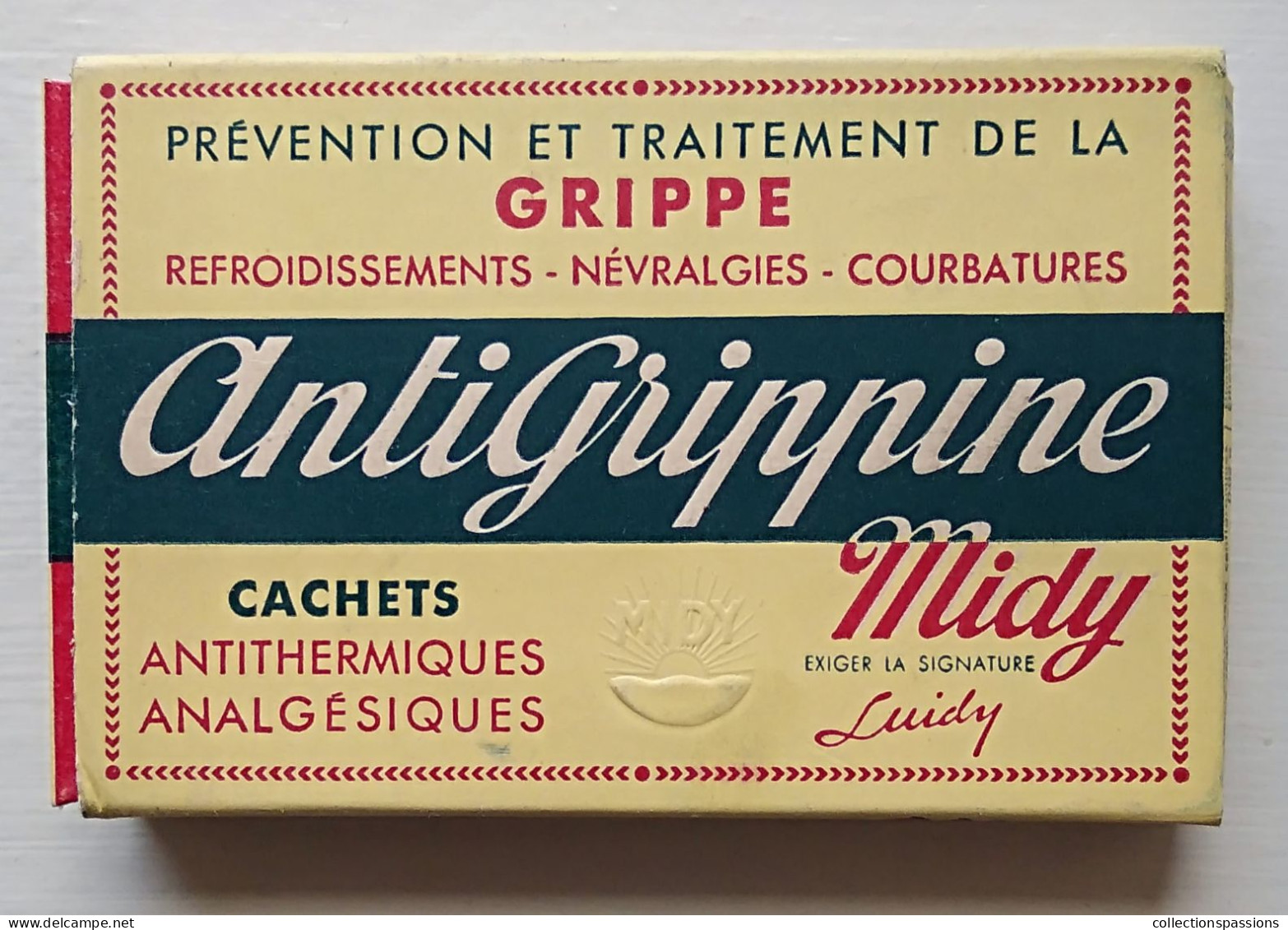 - Ancienne Boite De Cachets -  Antigrippine - Objet Ancien De Collection - Pharmacie - - Medical & Dental Equipment