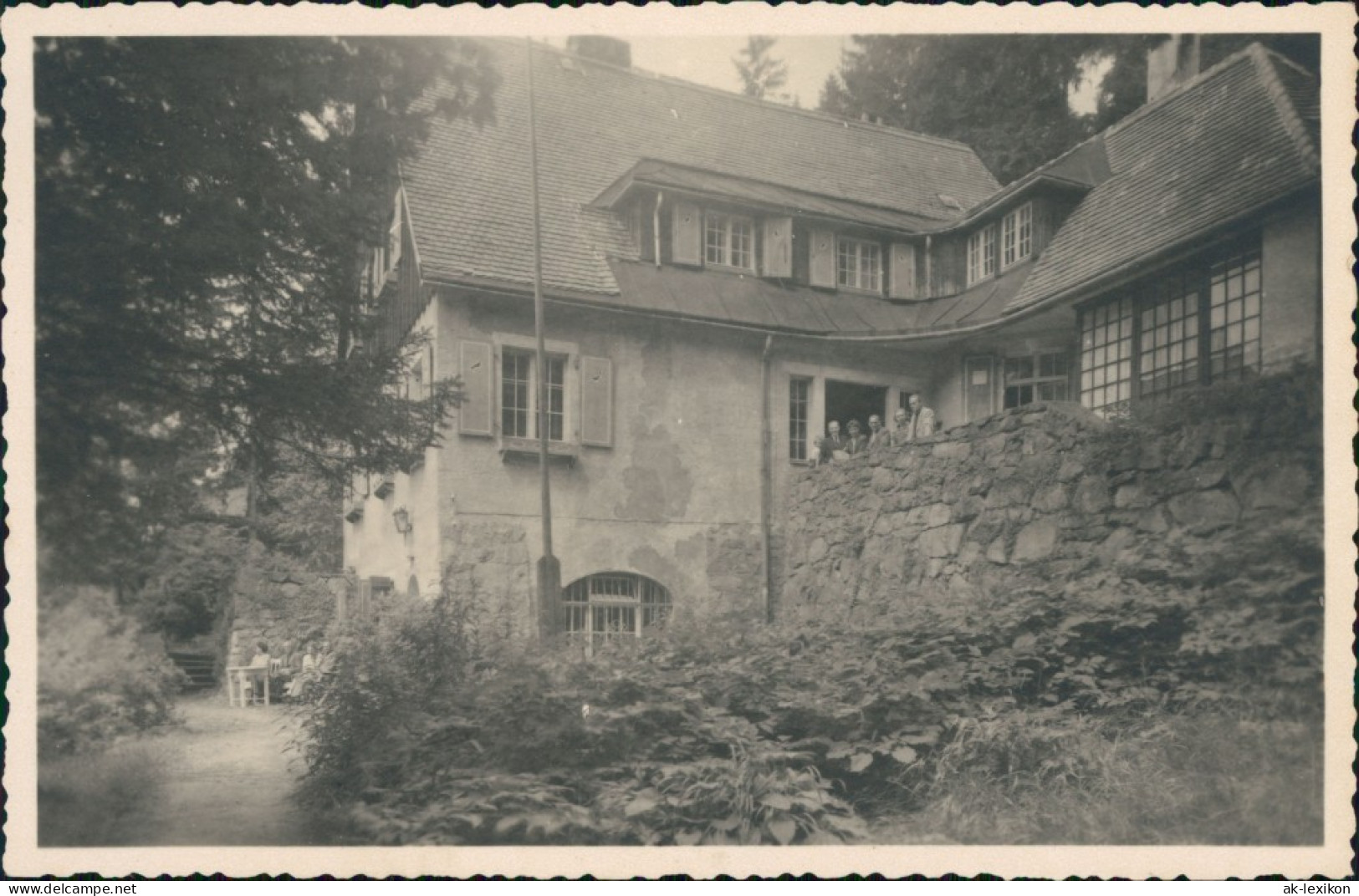 Ansichtskarte Dippoldiswalde Haus Mit Steinterasse Und Menschen 1955 - Dippoldiswalde