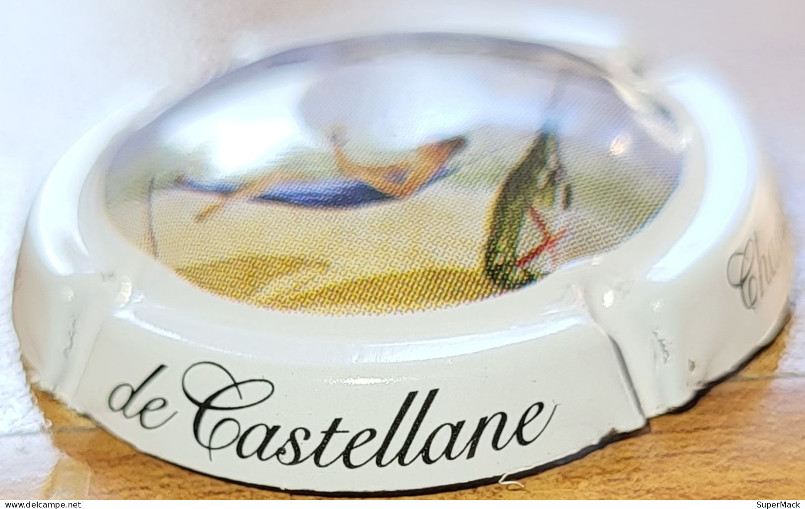 Capsule Champagne DE CASTELLANE Série ??, Ecriture Stylisée Sur Contour Blanc, Polychrome & Blanc Nr 92a - De Castellane