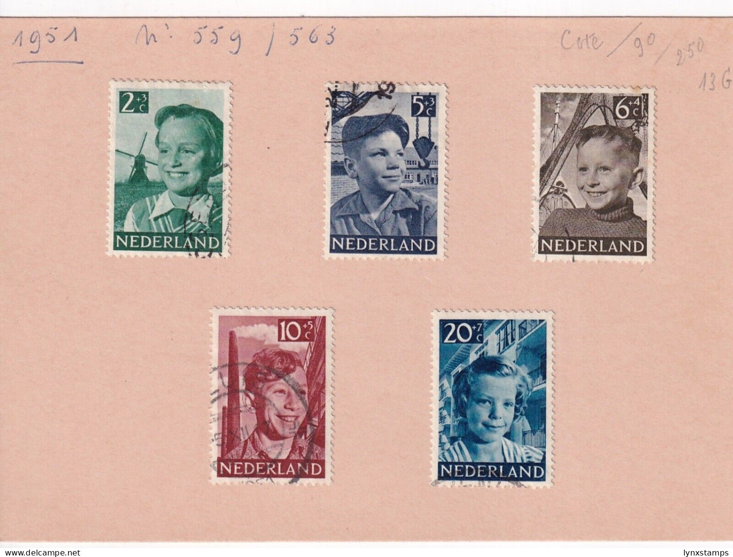 G011 Netherlands Hinged Stamps Selection - Verzamelingen
