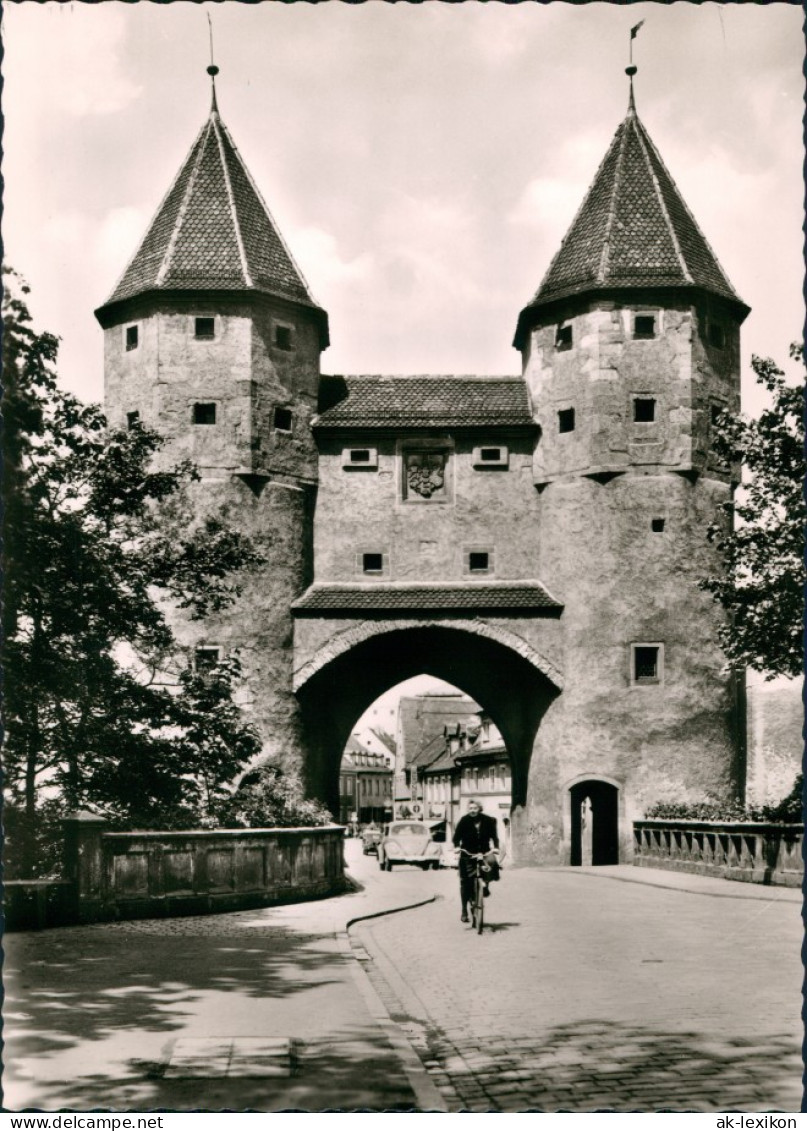 Ansichtskarte Amberg Nabburgertor, Fahrrad-Fahrer, Auto VW Käfer 1965 - Amberg