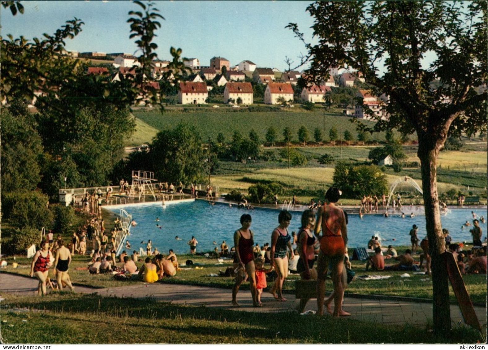 Ansichtskarte Hünfeld Sportbad Haselgrund Rhön, Personen Im Freibad 1975 - Hünfeld