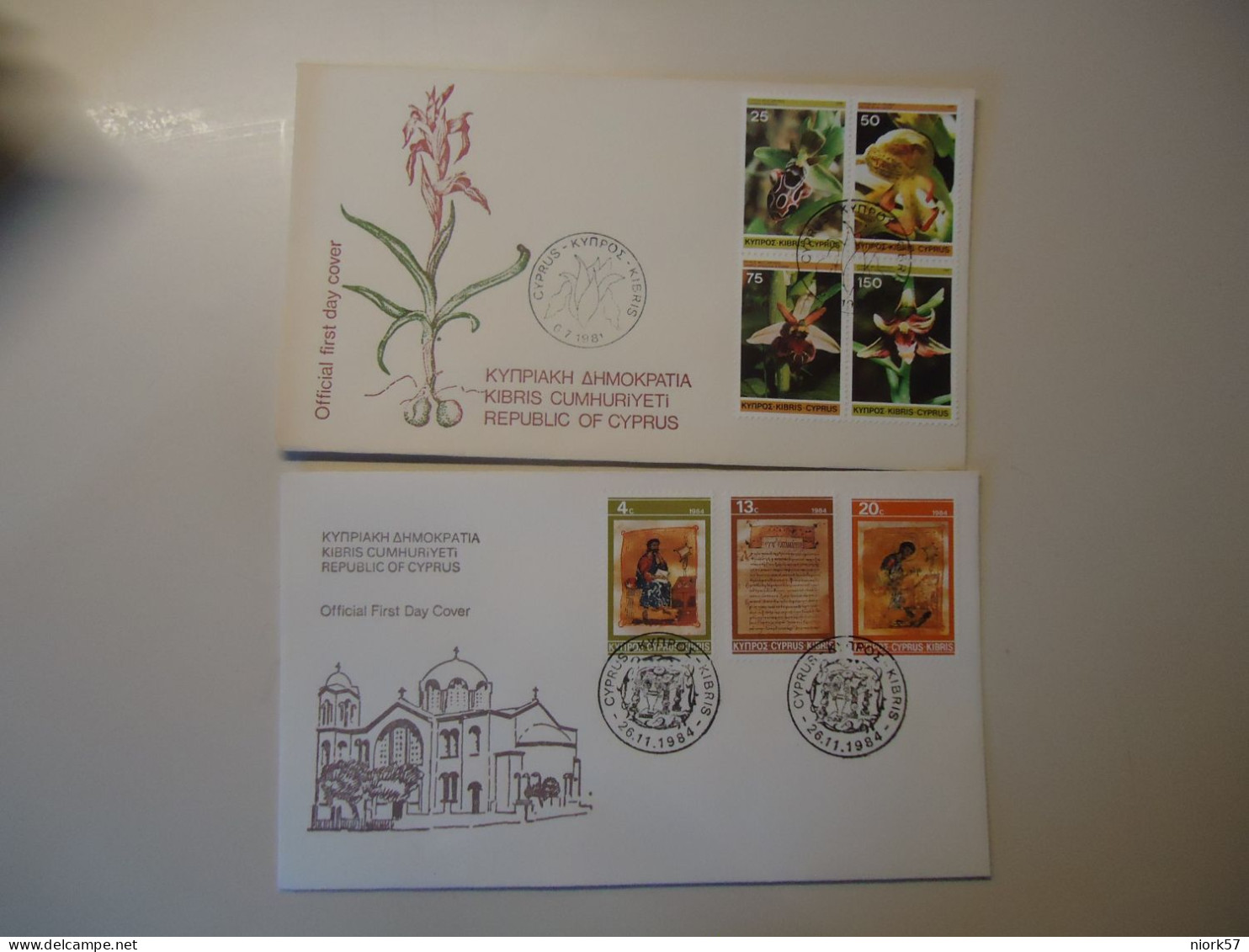 CYPRUS  FDC 2  1981 FLOWERS ORHIDS  CHRISTMAS - Cartas