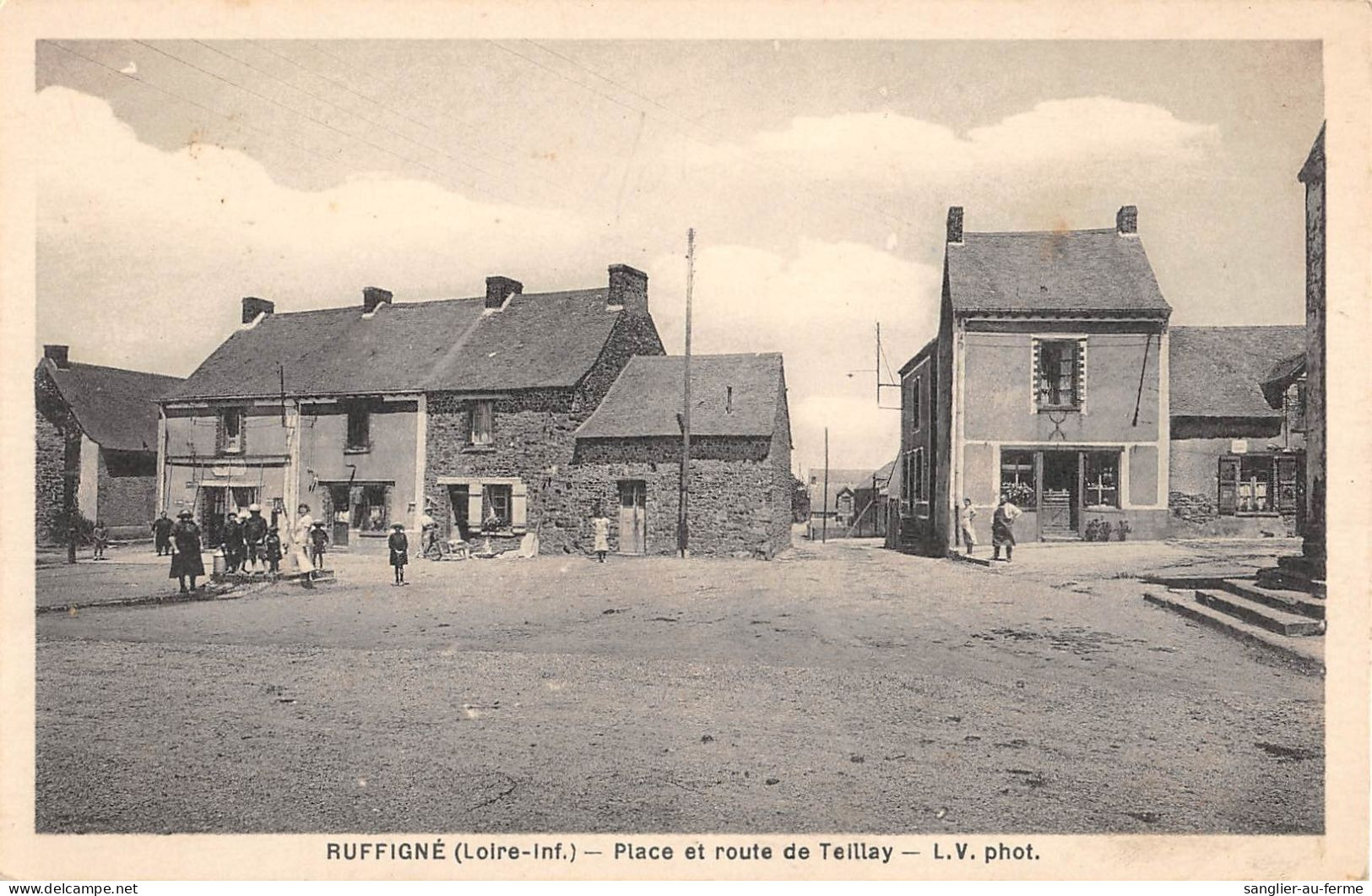 CPA 44 RUFFIGNE / PLACE ET ROUTE DE TEILLAY - Other & Unclassified