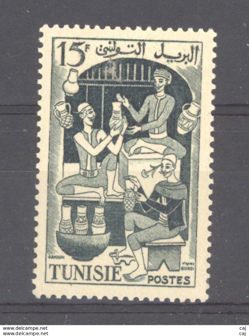 Tunisie  :  Yv  398  ** - Neufs