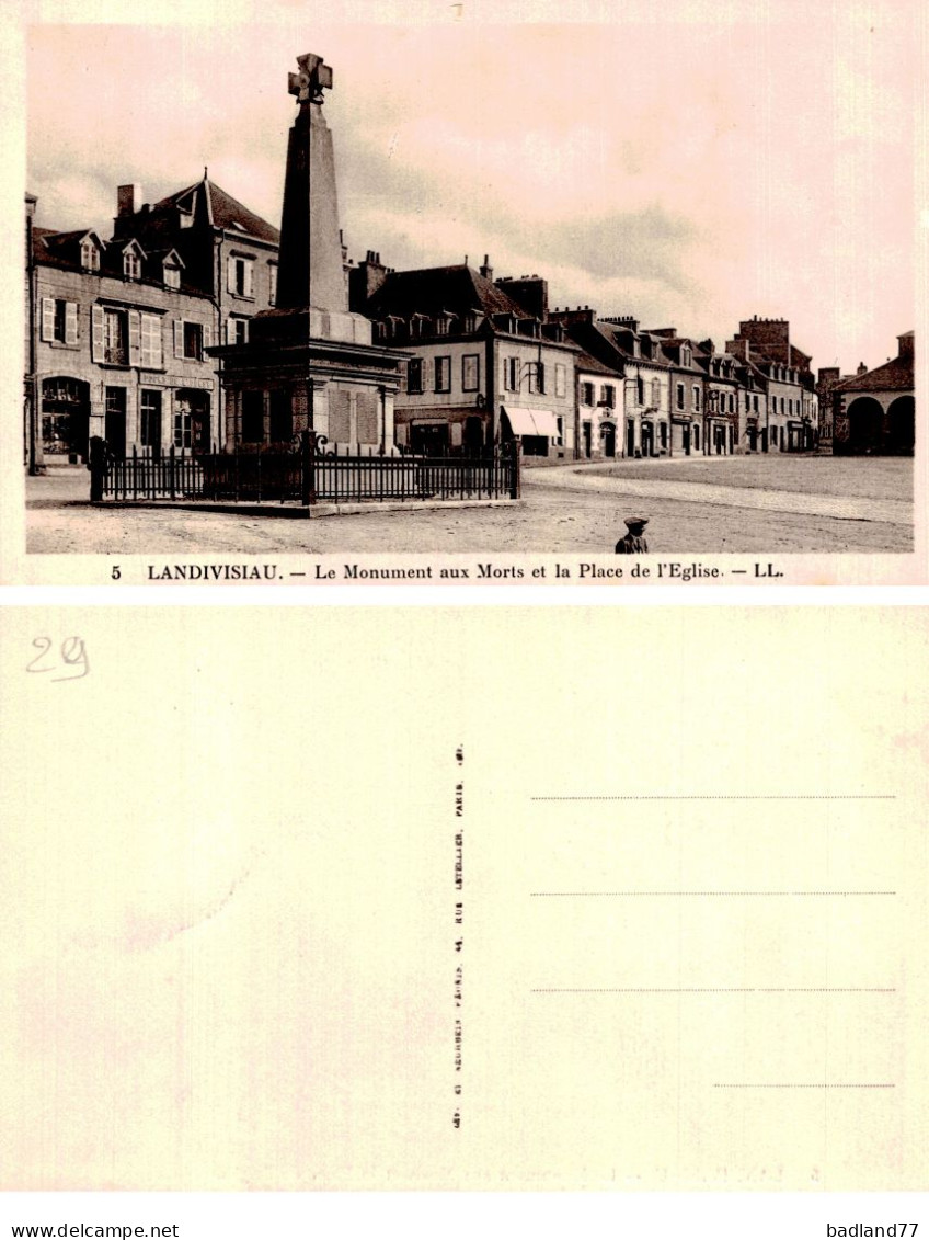 29 - LANDIVISIAU - Monumnet Aux Morts Et Place De L'Eglise - Landivisiau
