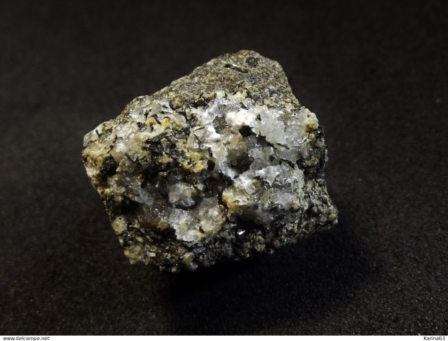 Hielscherite With Phillipsite-subgroup ( 2 X 2 X 1 Cm ) Graulay Quarry  Hillesheim - Vulkaneifel - Germany - Minerals