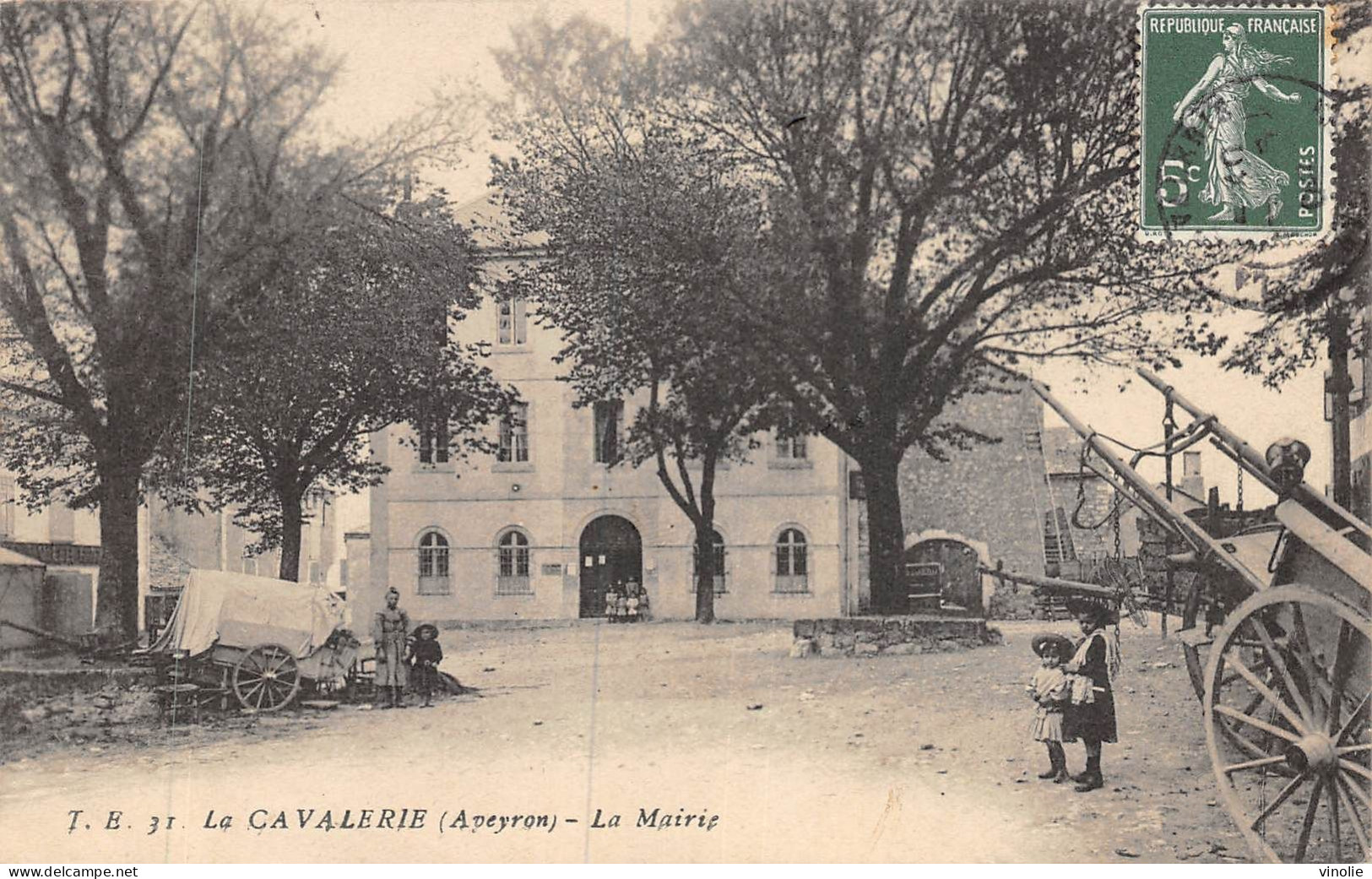 24-3395 : LA CAVALERIE LA MAIRIE - La Cavalerie