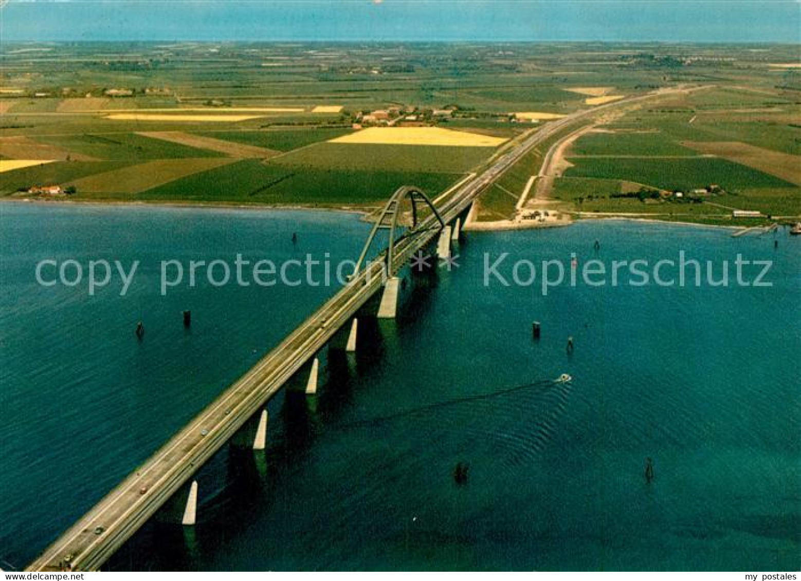 73228644 Burg Fehmarn Fliegeraufnahme Fehmarnsund-Bruecke  Burg Fehmarn - Fehmarn