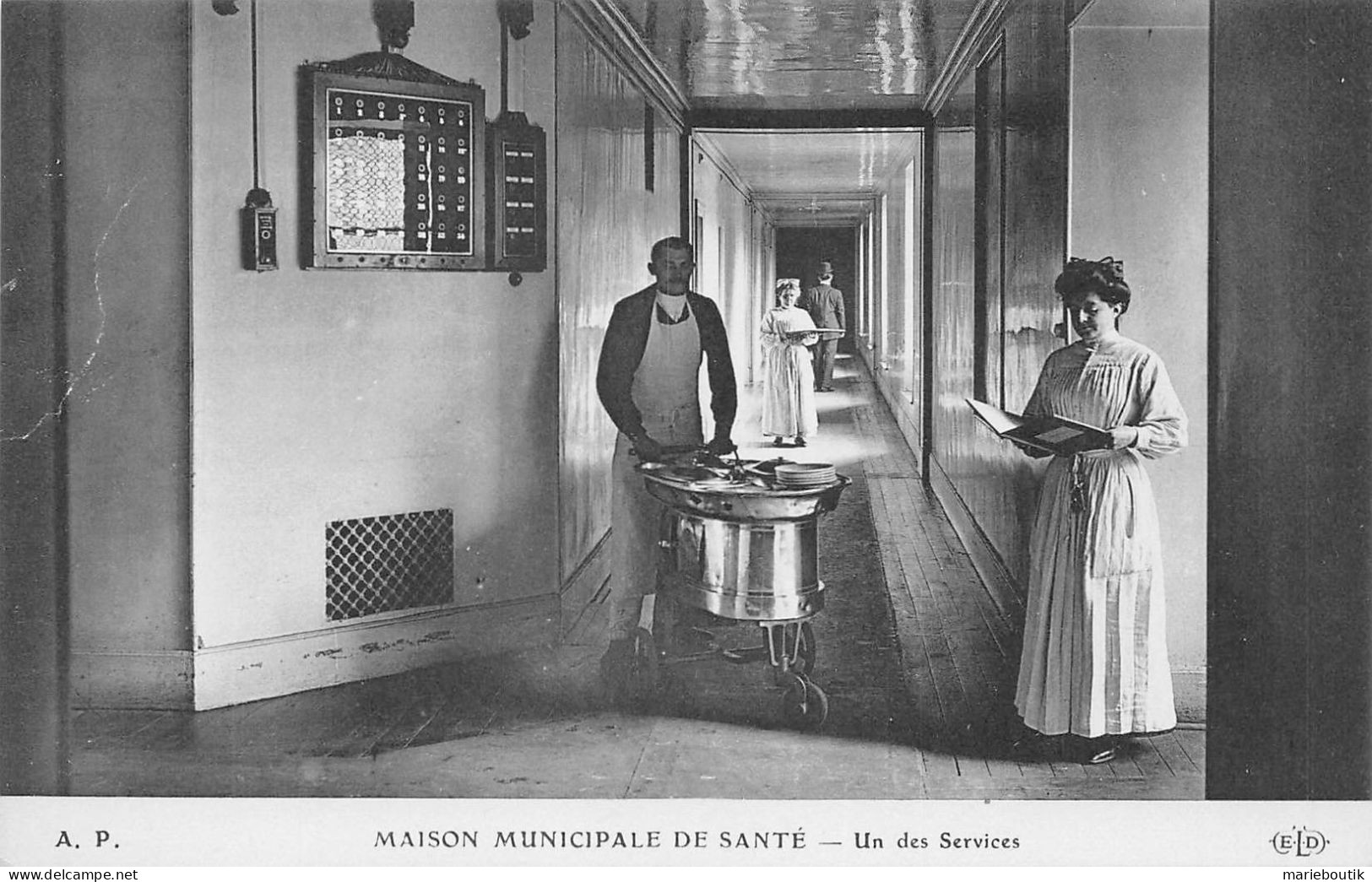 Paris – Maison Municipale De Santé – Un Des Services  - Santé, Hôpitaux