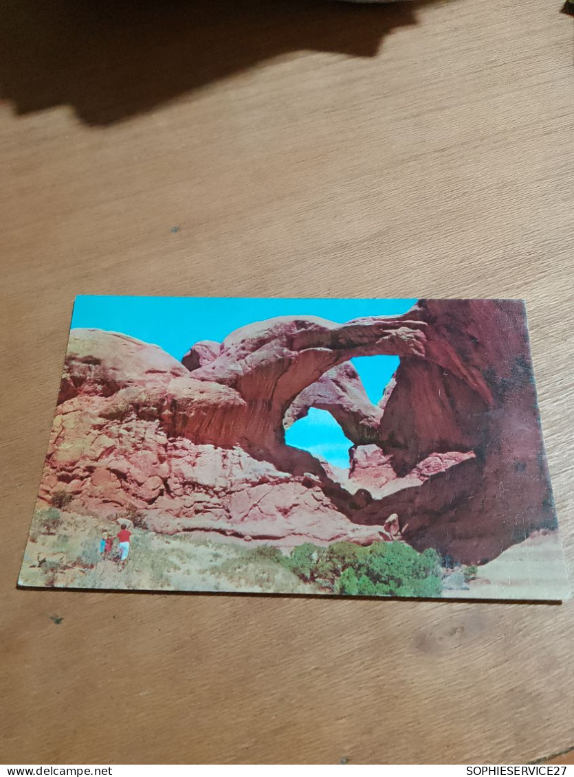 546 //  ARCHES NATIONAL MONUMENT, UTAH DOUBLE ARCH - Andere & Zonder Classificatie