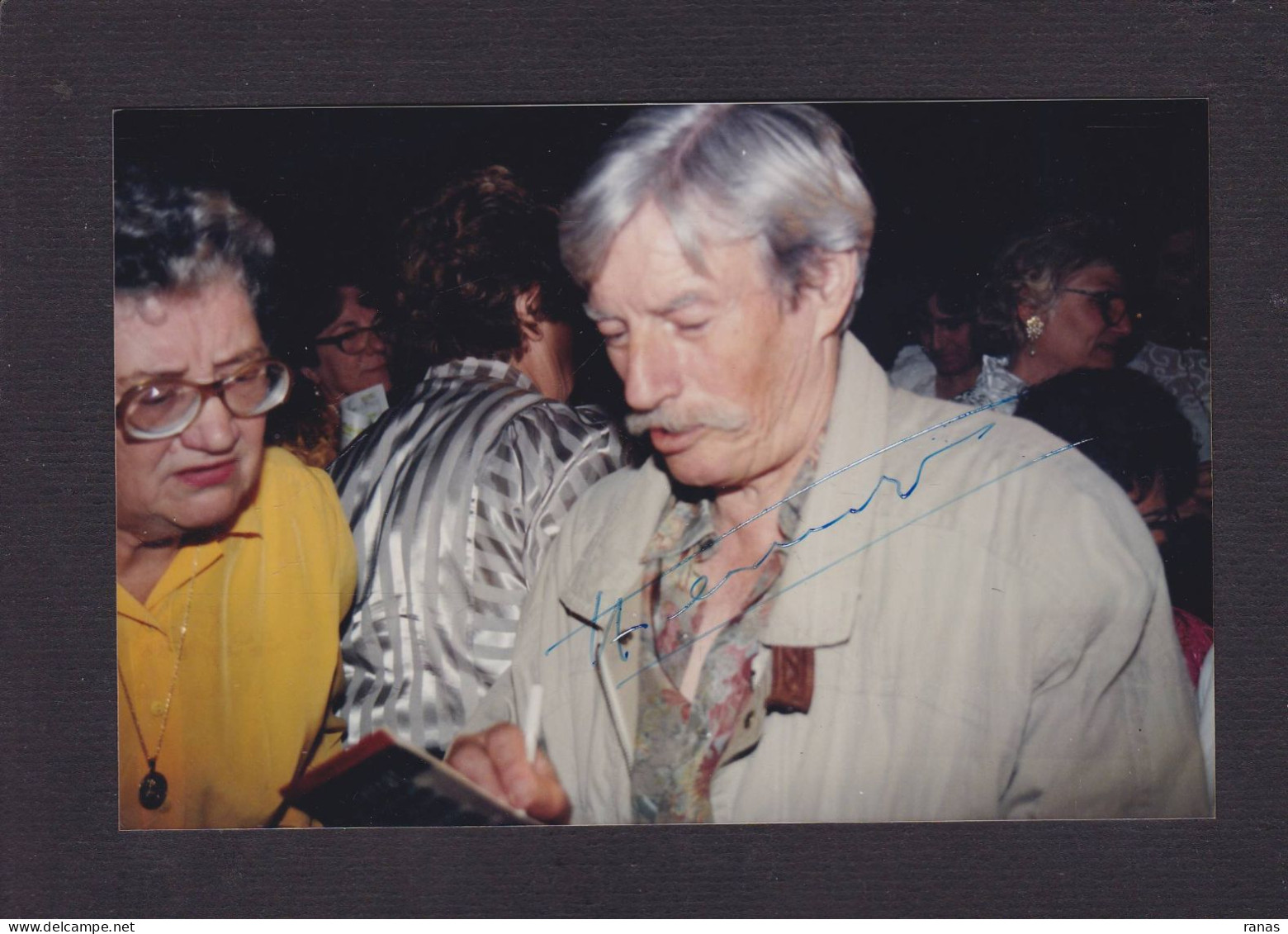 Autographe Signature De Jean Ferrat Chanteur Sur Photo Voir Dos - Cantantes Y Musicos