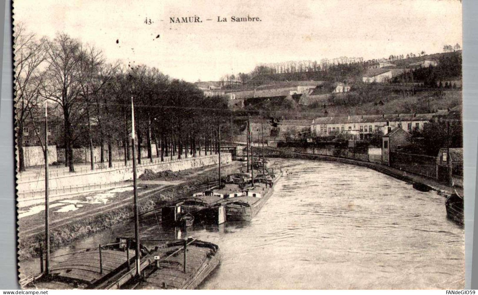 NAMUR   LA  SAMBRE  PENICHE / 52///  CP TTBE  LIQUIDE - Namur