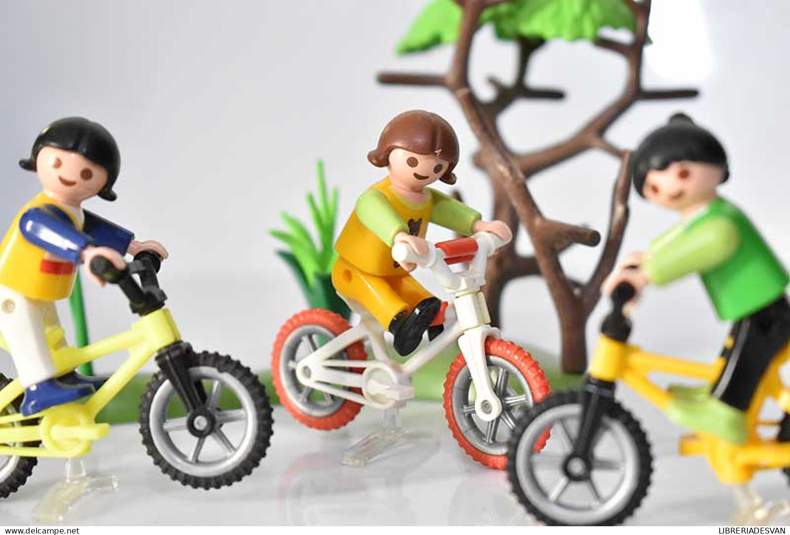 Playmobil. Niñas Con Bicicletas En El Parque - Playmobil