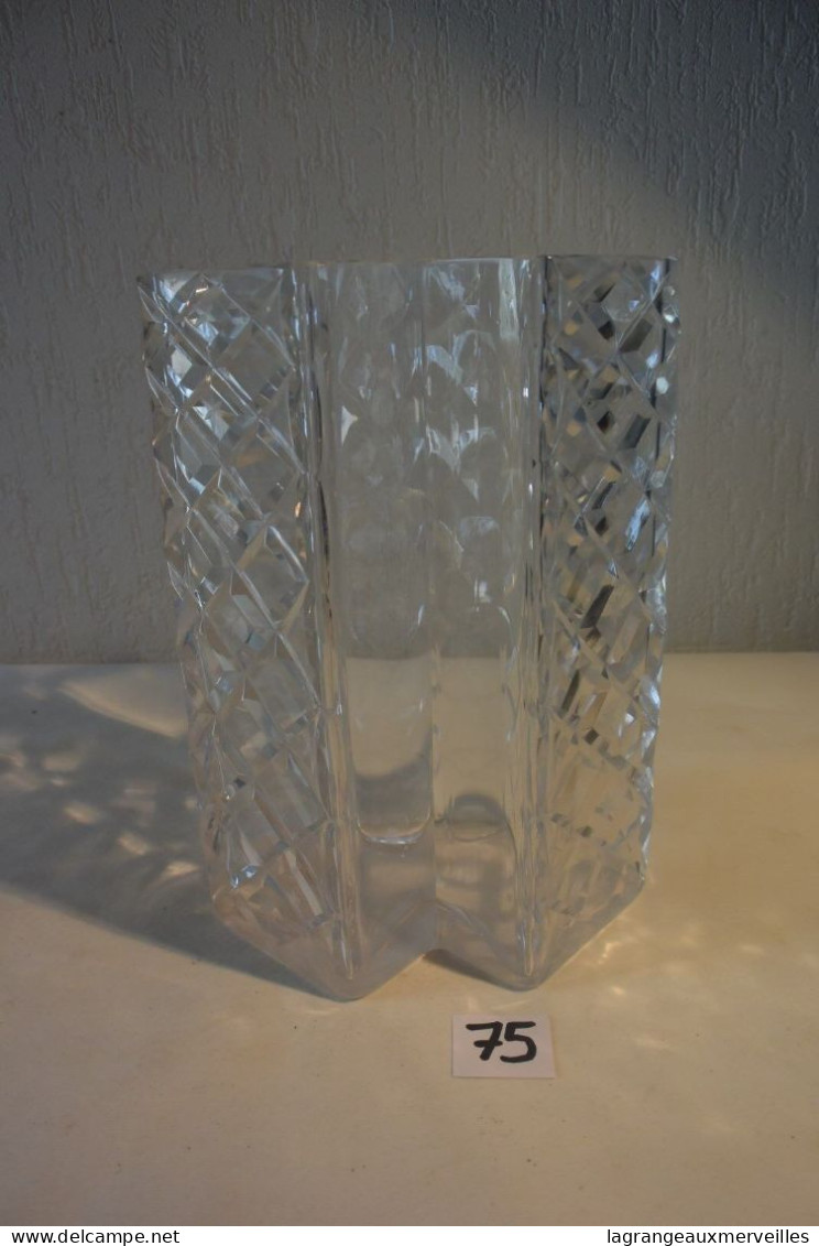 C75 Magnifique Vase En Verre - Vasen