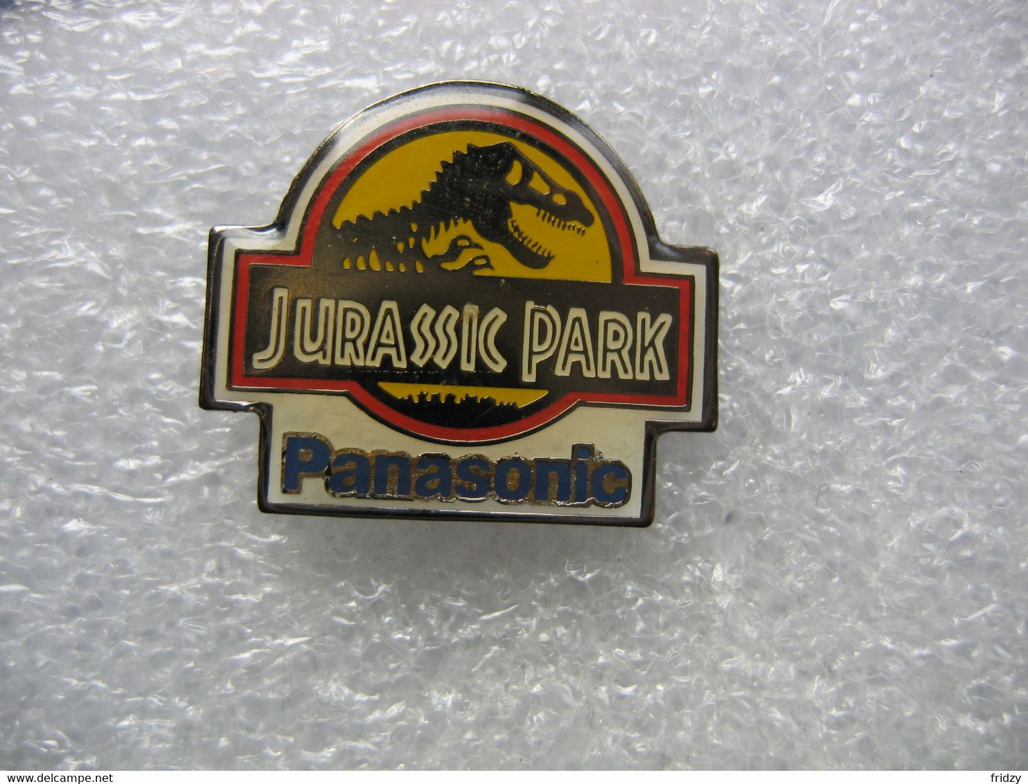 Pin's Jurassic Park, Panasonic - Cine