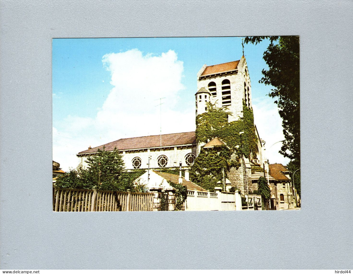 Cachan (94) : église Sainte Germaine - Cachan