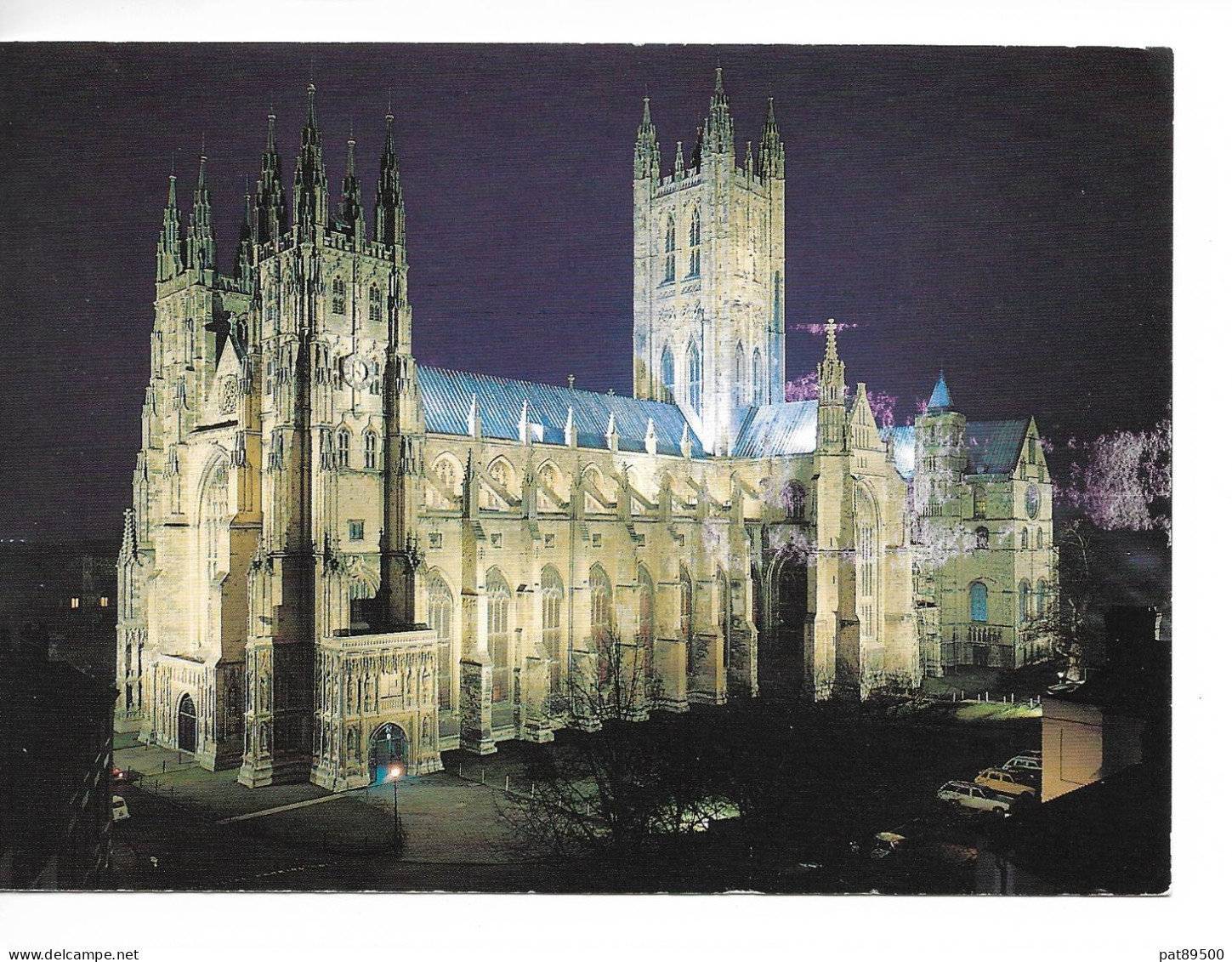 CANTERBURY The Cathedral Floodlit / CPM  N° C14858 Voyagée  Date Inconnue / T De 26 P Marionnette / TBE - Canterbury