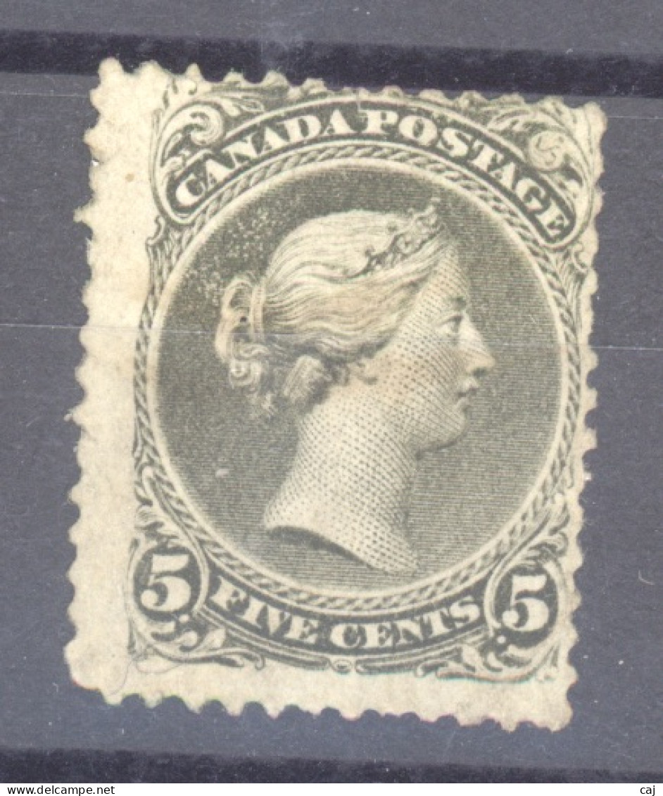 Canada  :  Yv  22  *  Gris Vert , Dentelé 12 , Sans Doute GNO - Neufs