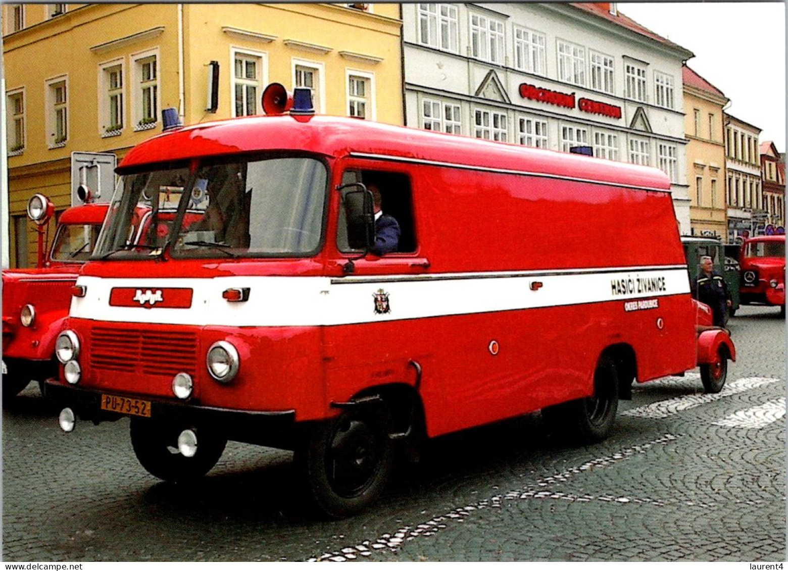 9-3-2024 (2 Y 32) Firetruck / Camion De Pompier - Camion, Tir