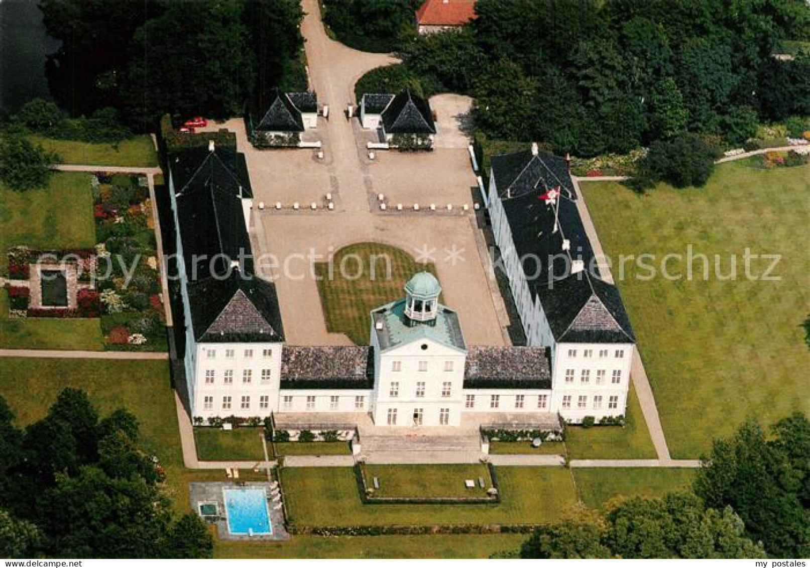 73328086 Grasten Slot Schloss Fliegeraufnahme Grasten - Dänemark