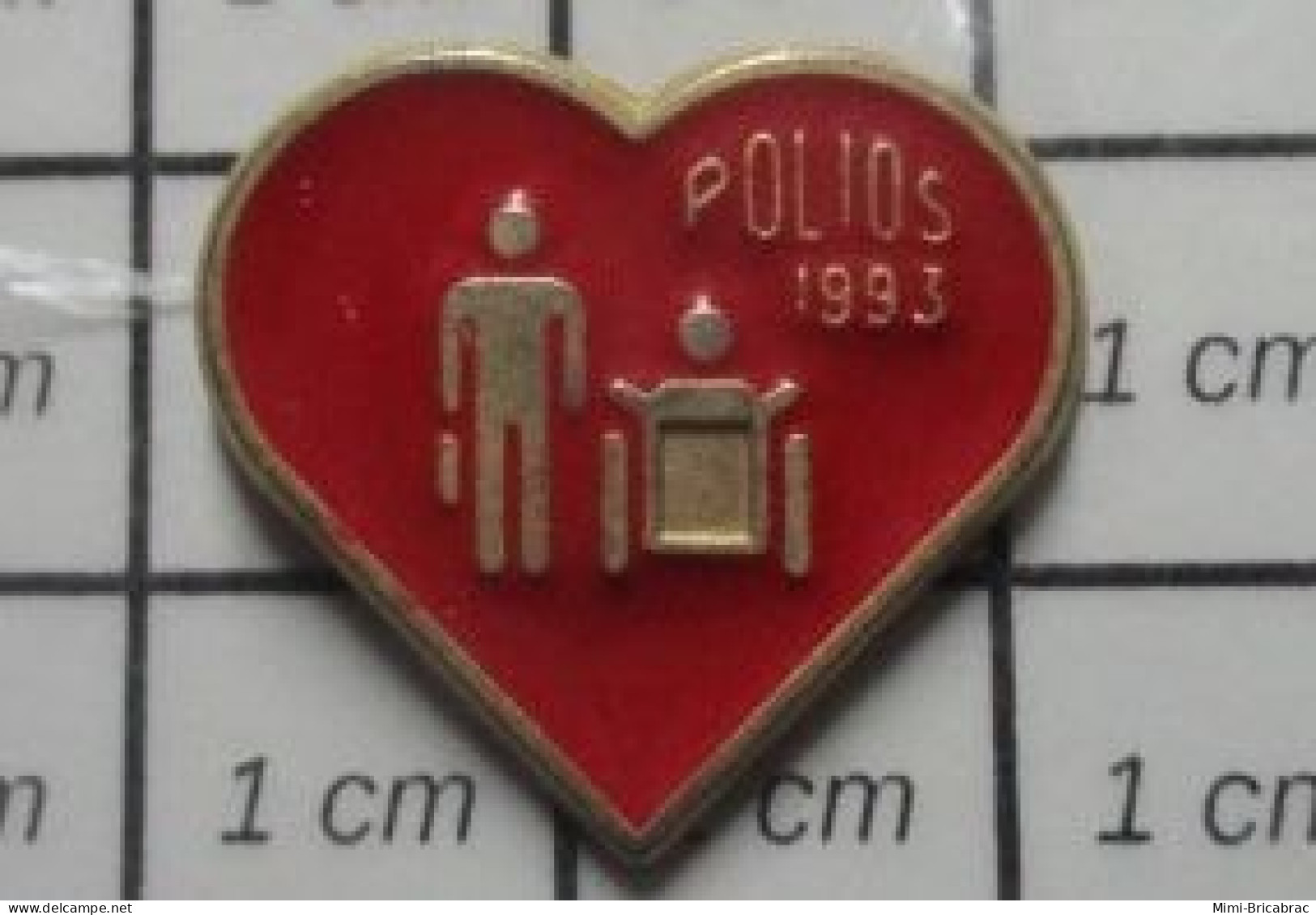 210A Pin's Pins / Beau Et Rare /  MEDICAL / COEUR ROUGE POLIOS 1993 Par MARTINEAU - Geneeskunde