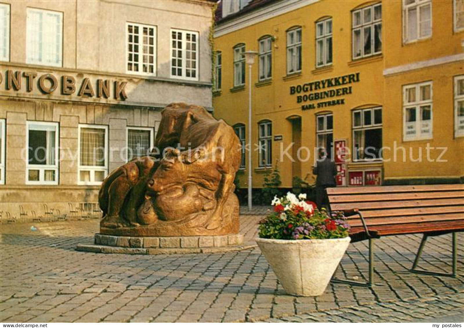 73291680 Faaborg Torvet Bogbinderei Statue Faaborg - Dänemark