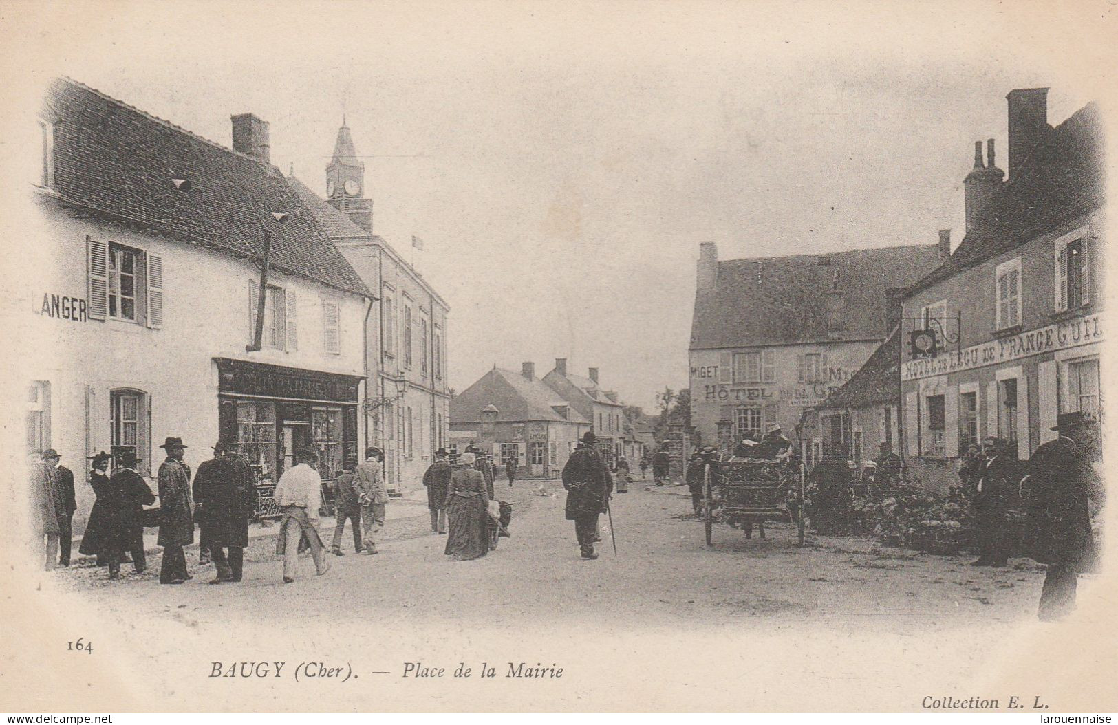 18 - BAUGY - Place De La Mairie - Baugy