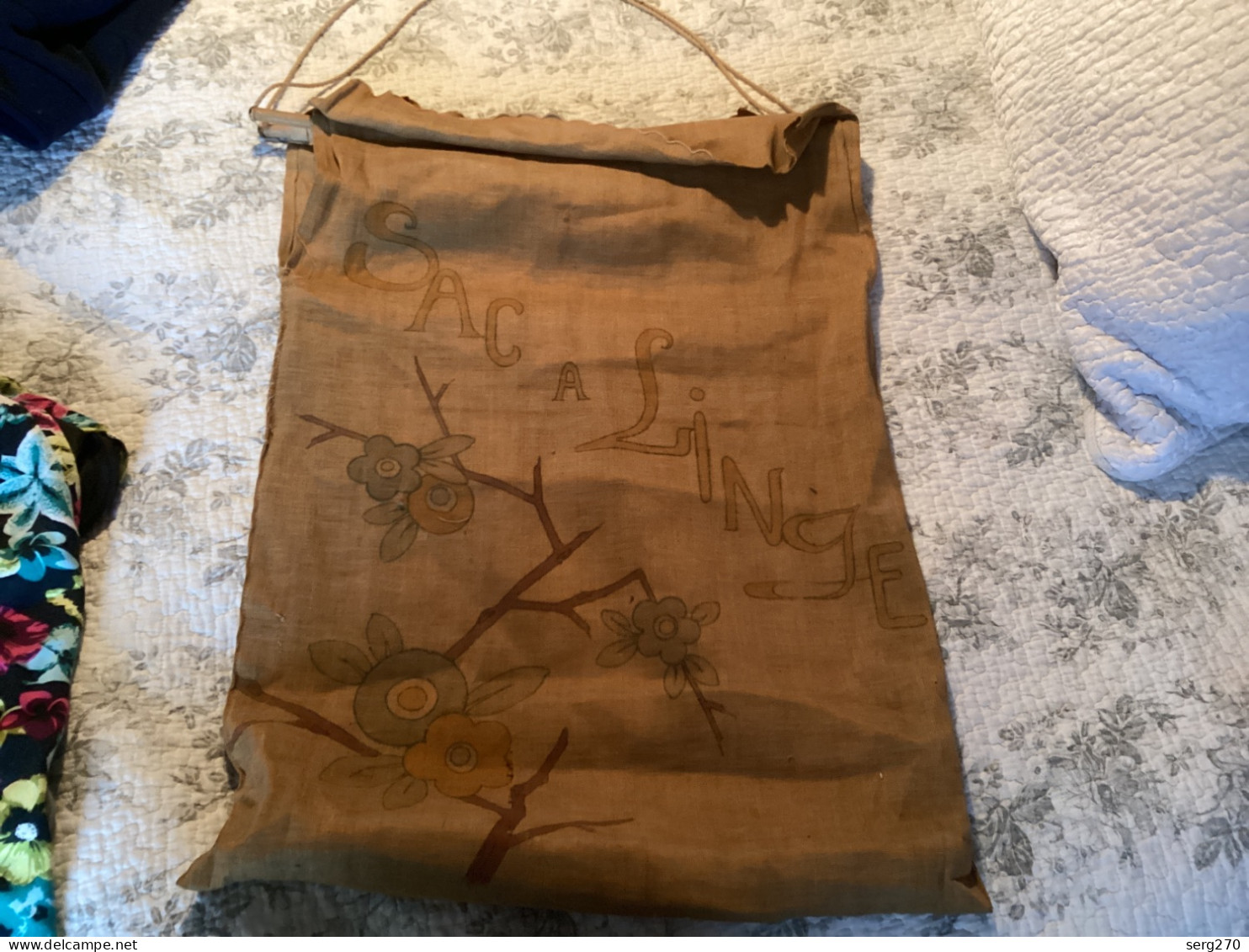 Ancien Sac  à Linge En Toile De Jute Avec Fleurs Sac à Linge - Borse E Borsette